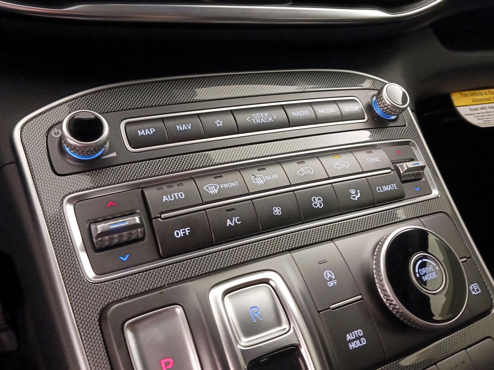 Thumbnail: 2023 Hyundai Santa Fe - 17