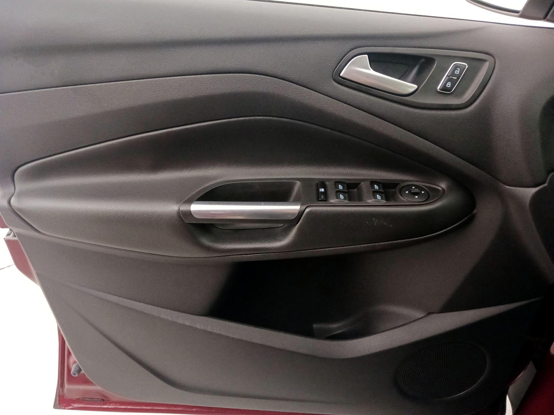 Thumbnail: 2015 Ford Escape - 12