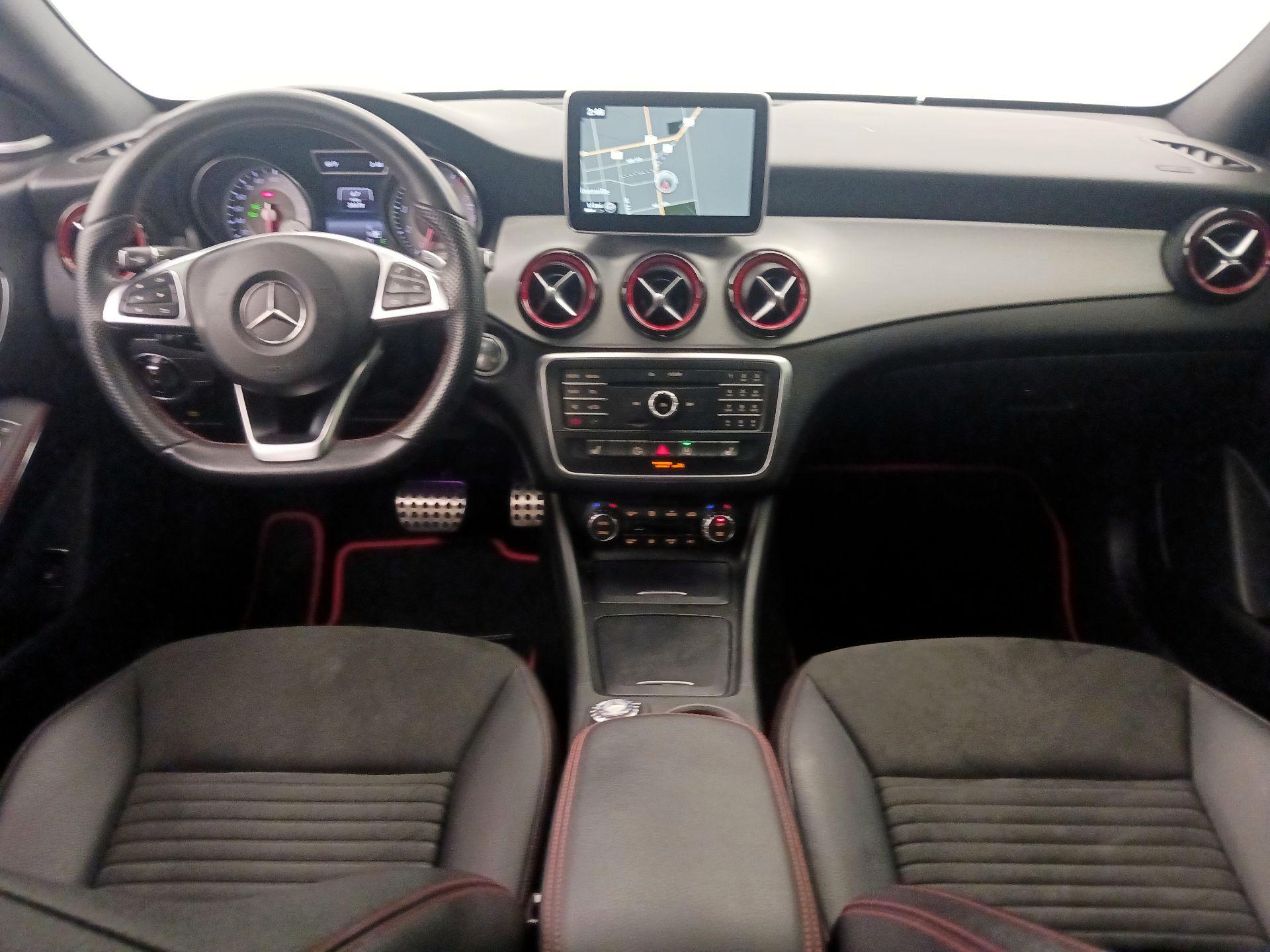 Thumbnail: 2015 Mercedes-Benz CLA - 9