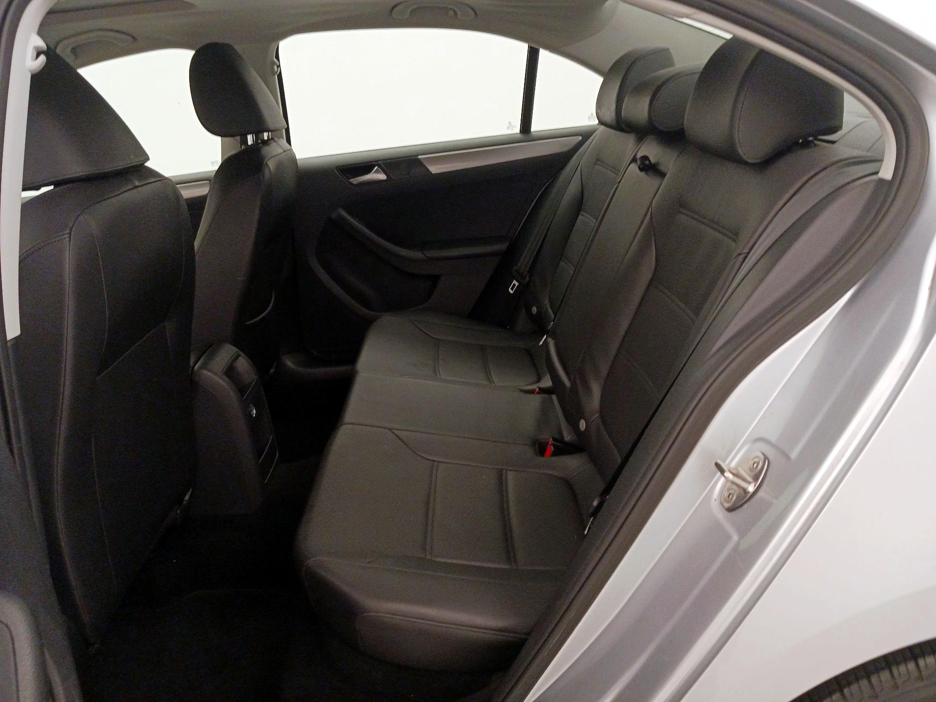 Thumbnail: 2015 Volkswagen Jetta - 20