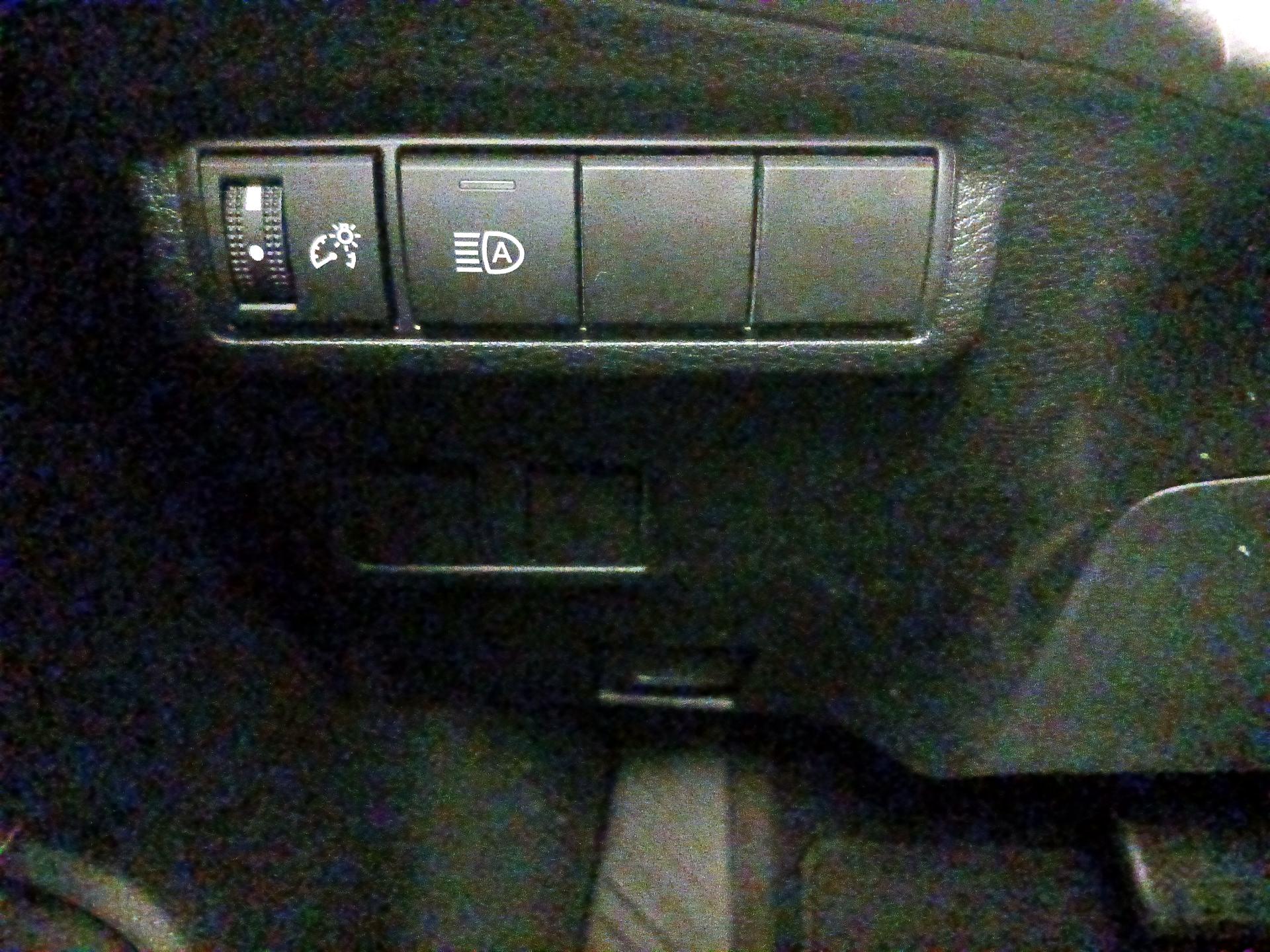 Thumbnail: 2023 Toyota Corolla Cross - 13