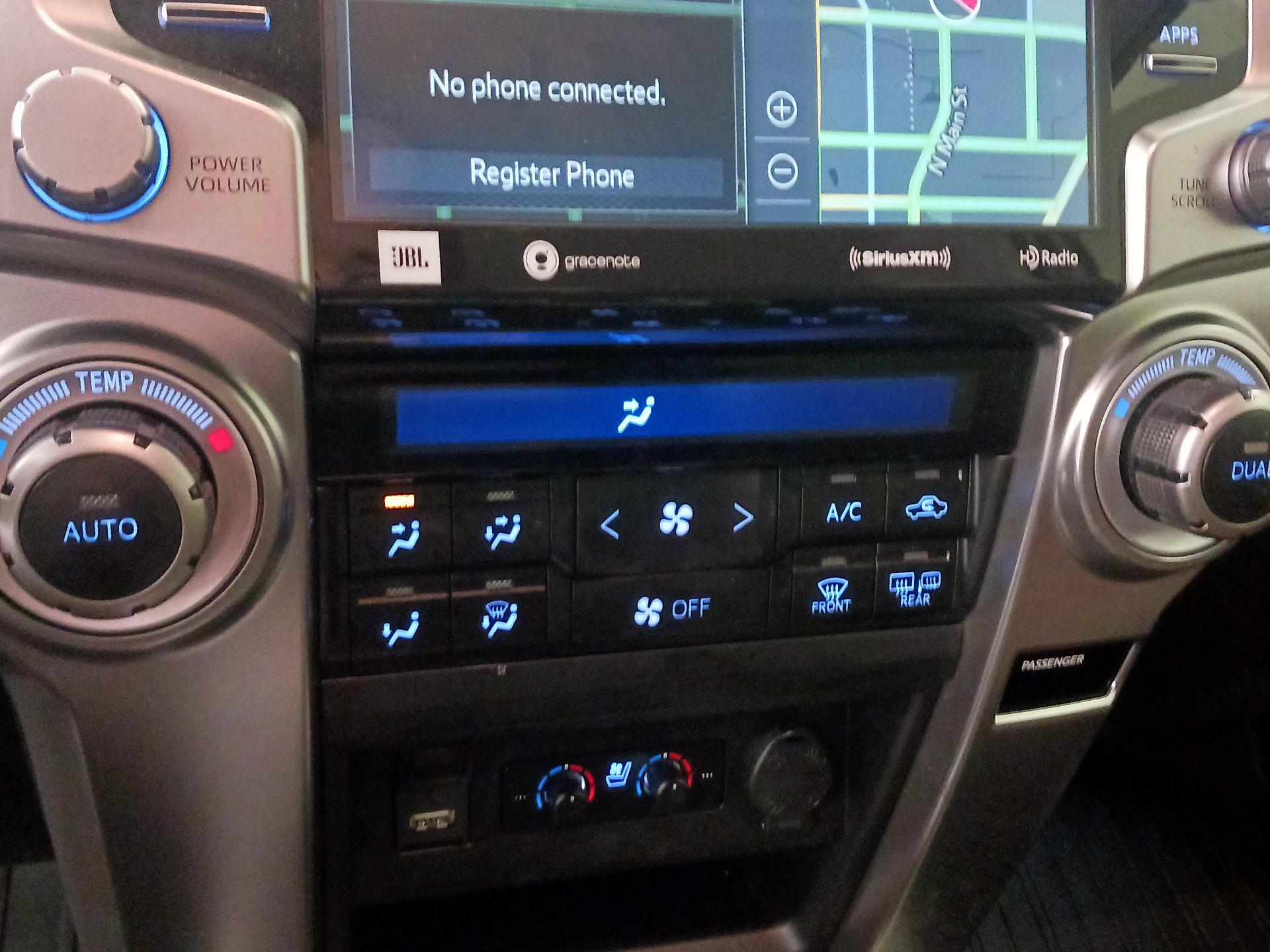 Thumbnail: 2024 Toyota 4Runner - 17