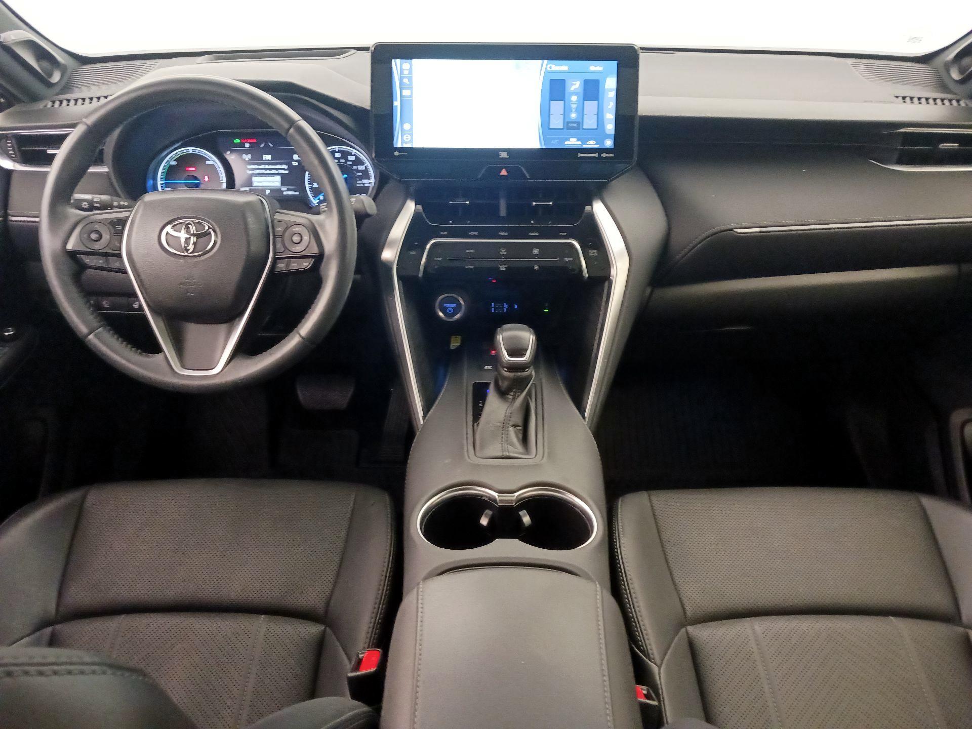 Thumbnail: 2022 Toyota Venza - 9