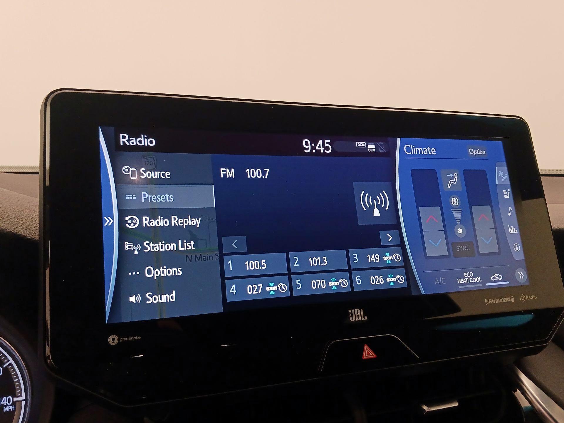 Thumbnail: 2022 Toyota Venza - 16