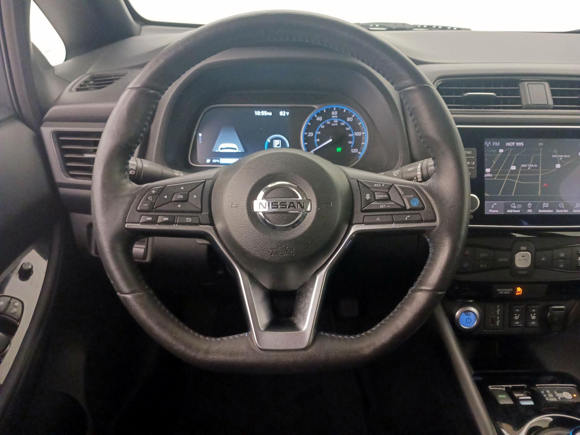 Thumbnail: 2020 Nissan Leaf - 10