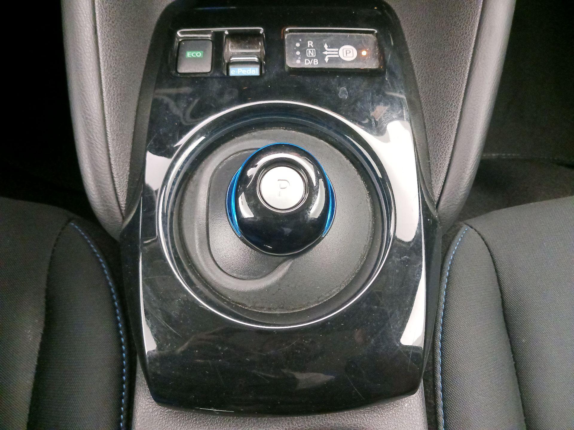 Thumbnail: 2020 Nissan Leaf - 18