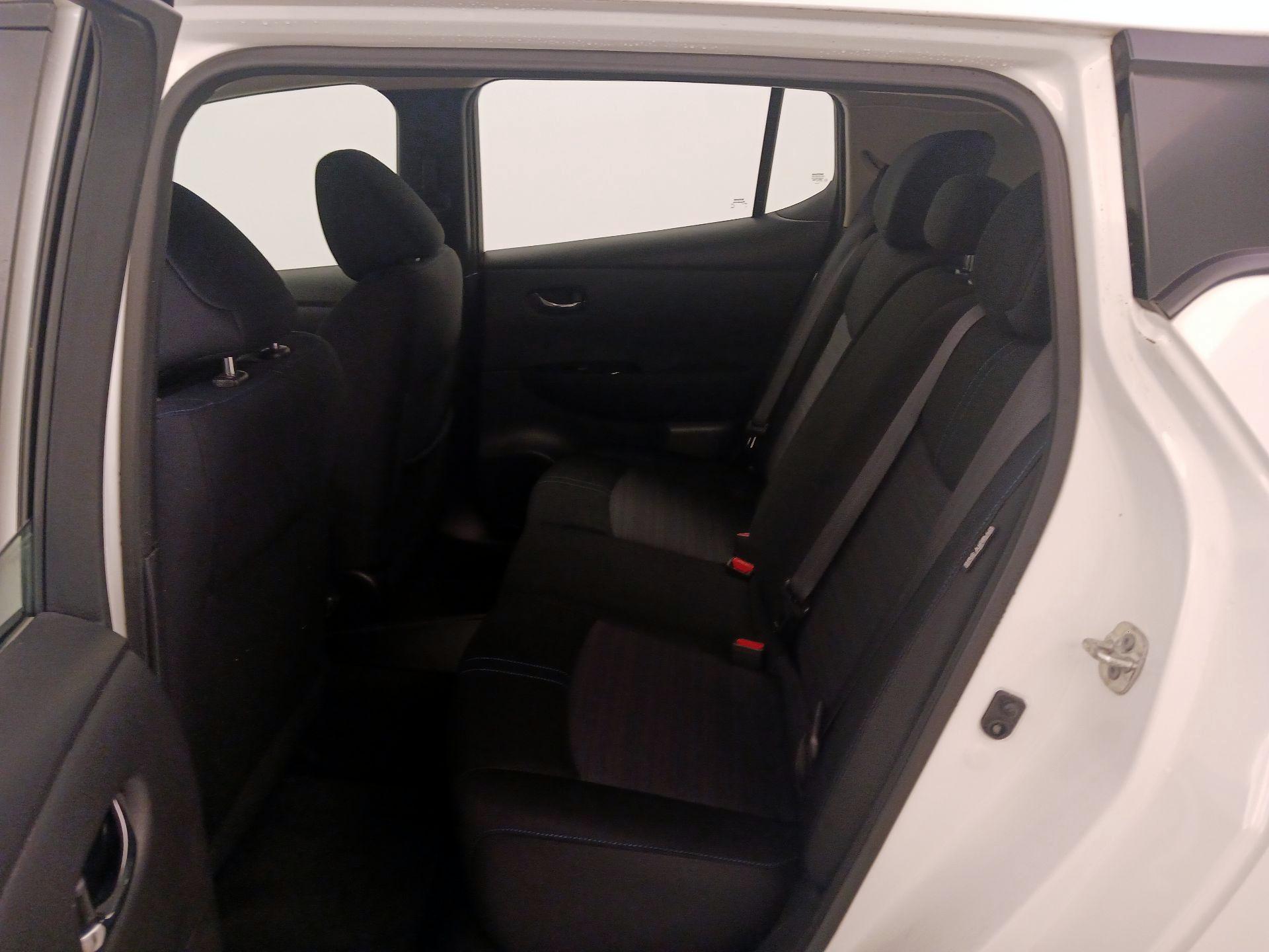 Thumbnail: 2020 Nissan Leaf - 20