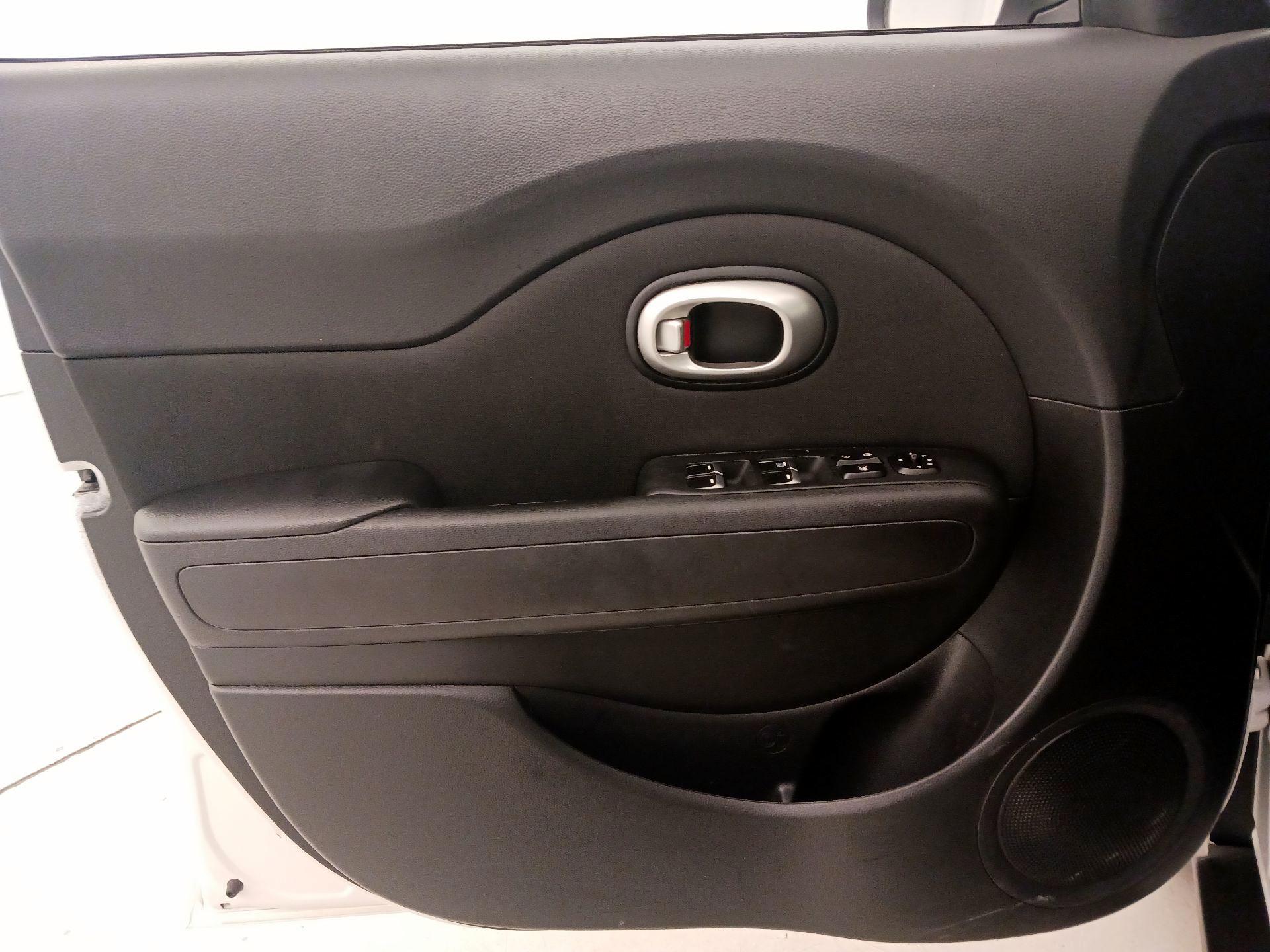 Thumbnail: 2019 Kia Soul - 12