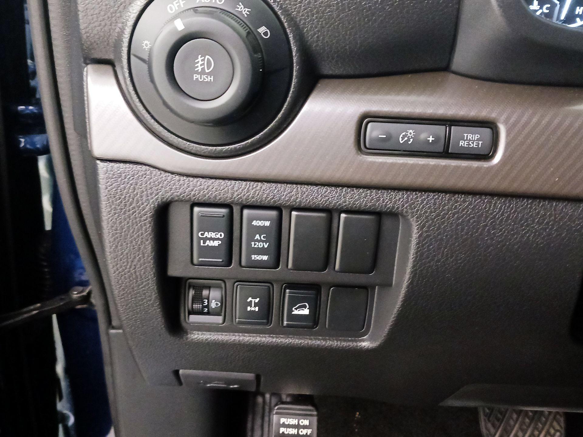 Thumbnail: 2024 Nissan Titan - 13