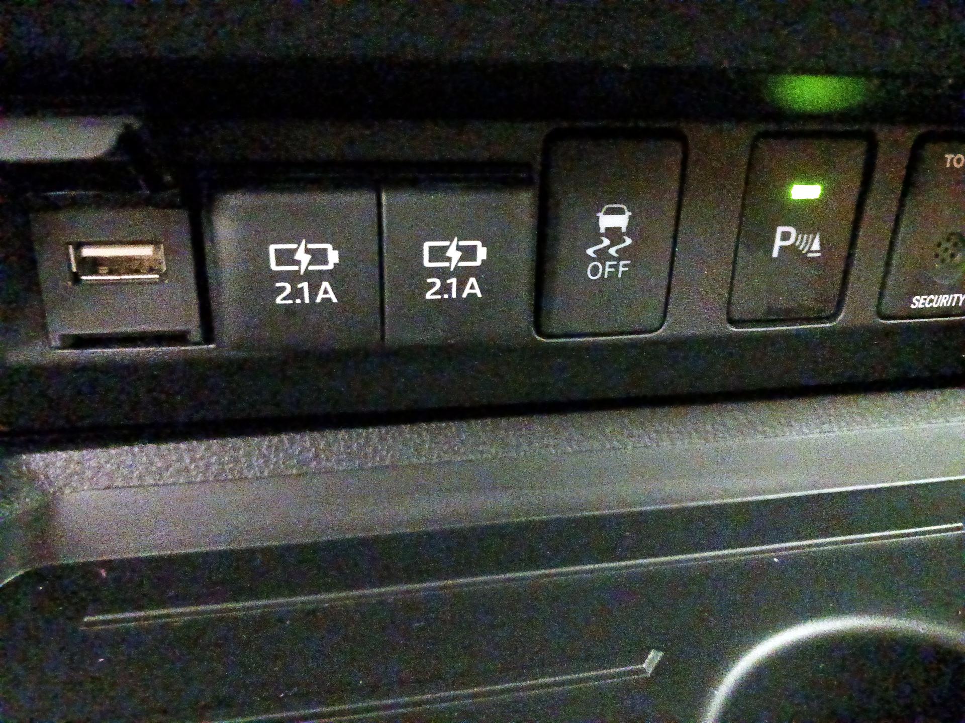 Thumbnail: 2021 Toyota Tundra - 19