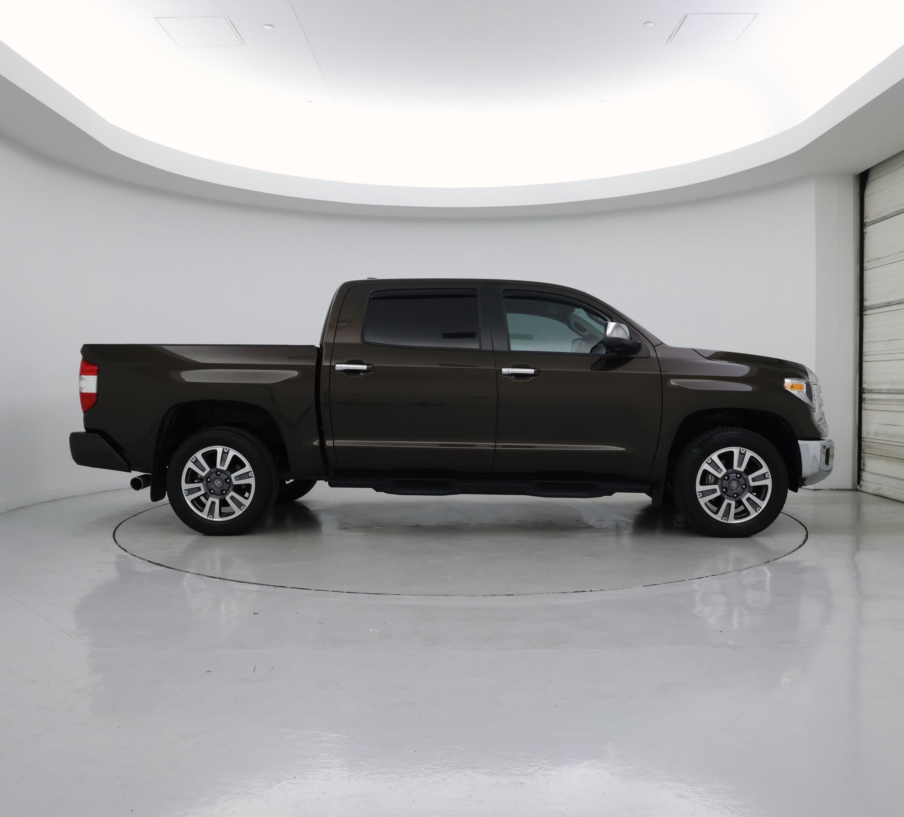 Thumbnail: 2021 Toyota Tundra - 7