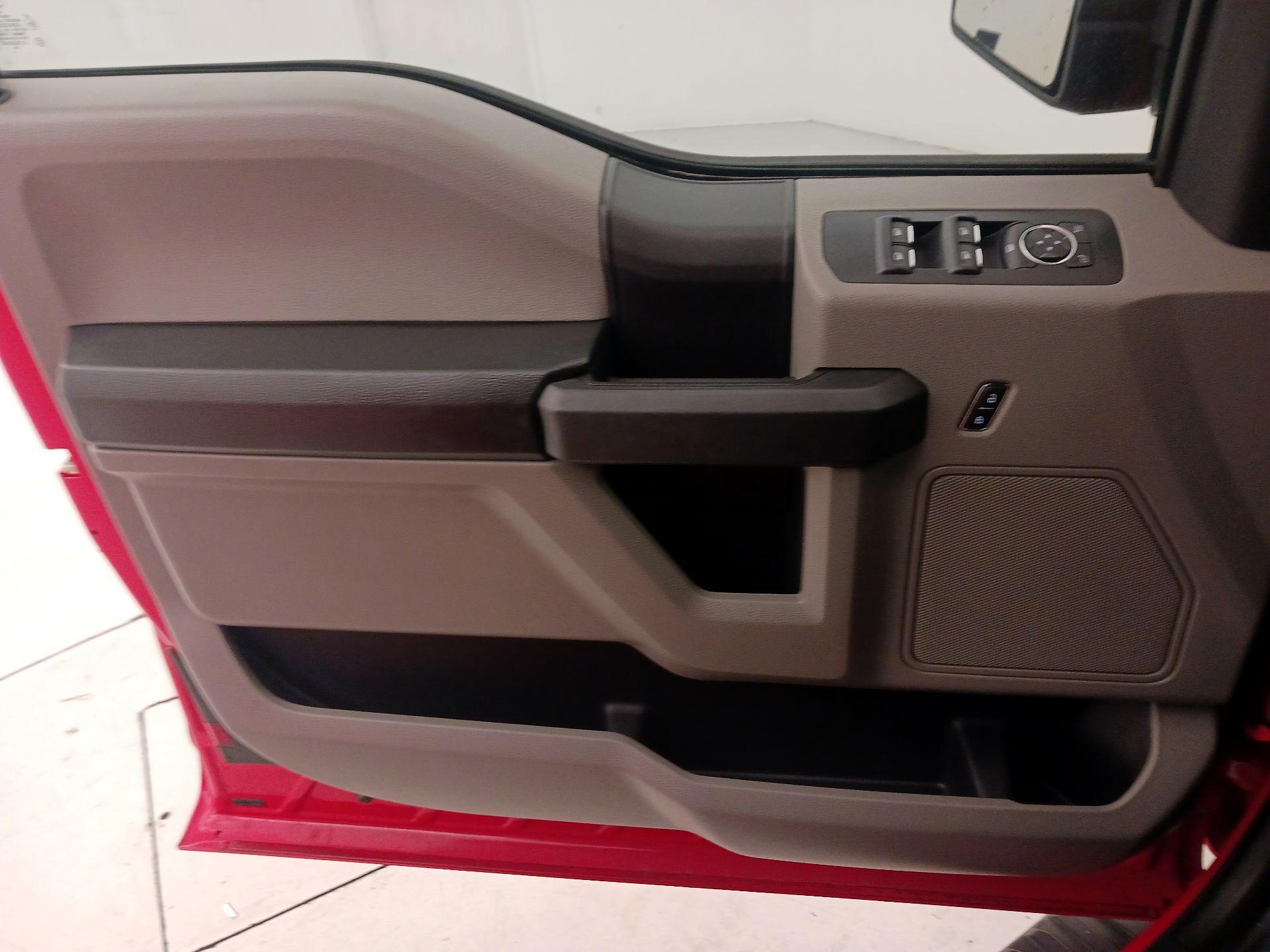 Thumbnail: 2017 Ford F-150 - 12