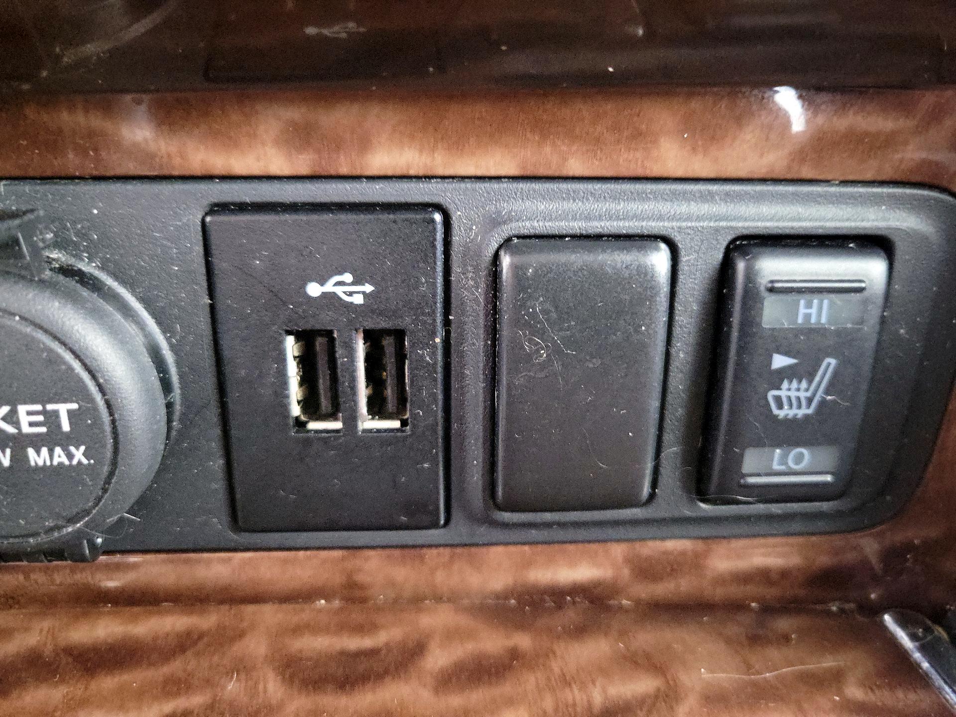 Thumbnail: 2019 Nissan Armada - 19