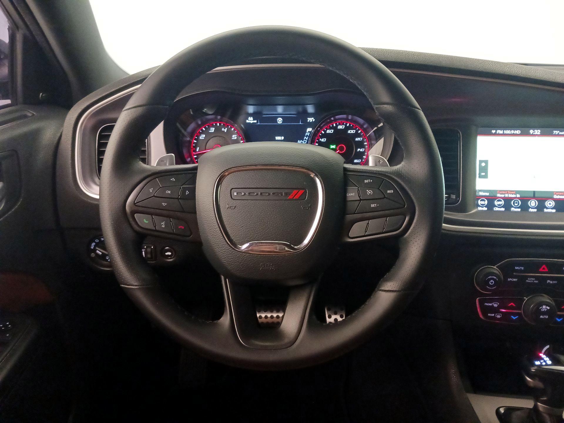 Thumbnail: 2020 Dodge Charger - 10