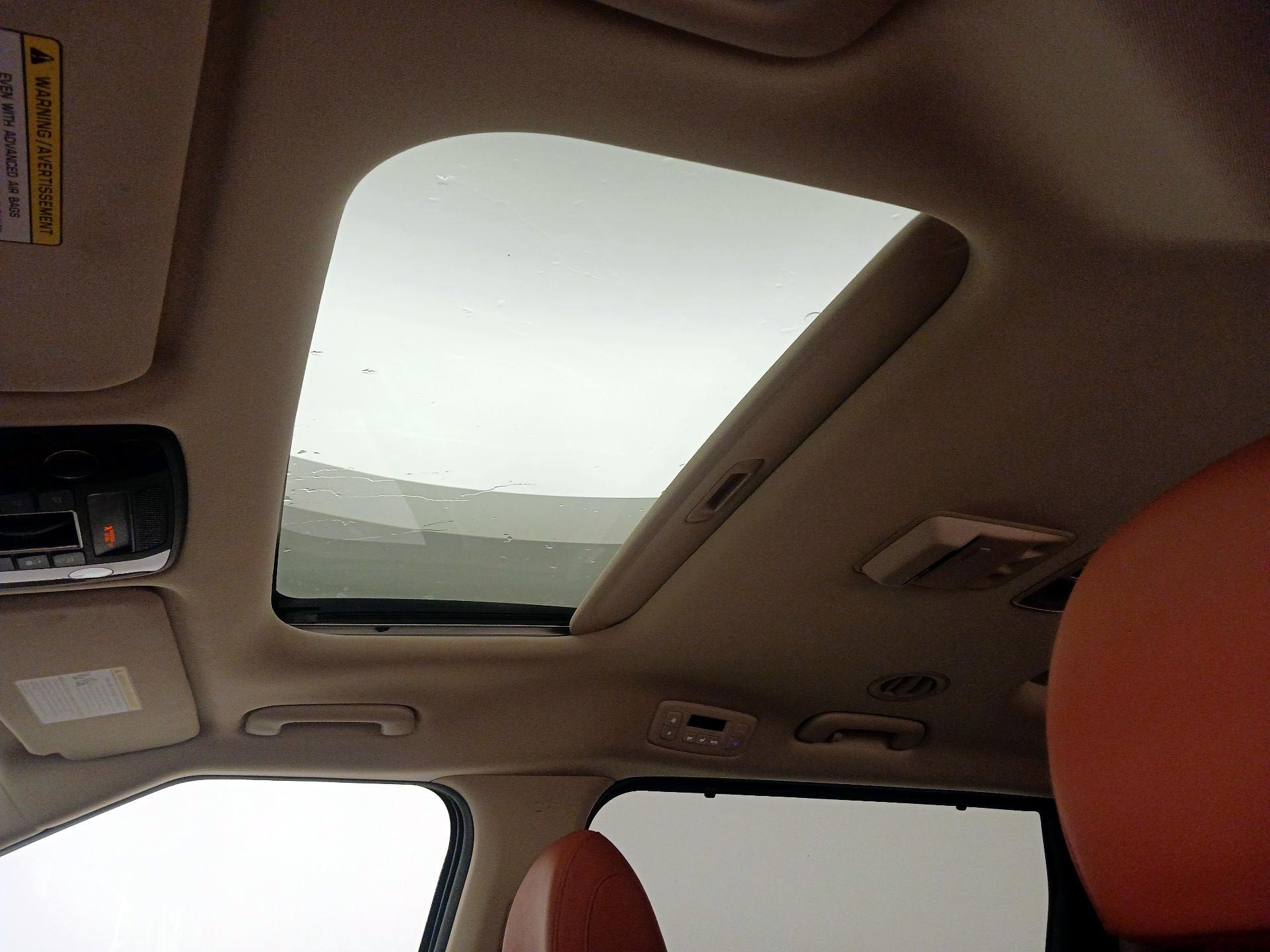 Thumbnail: 2022 Kia Carnival - 20