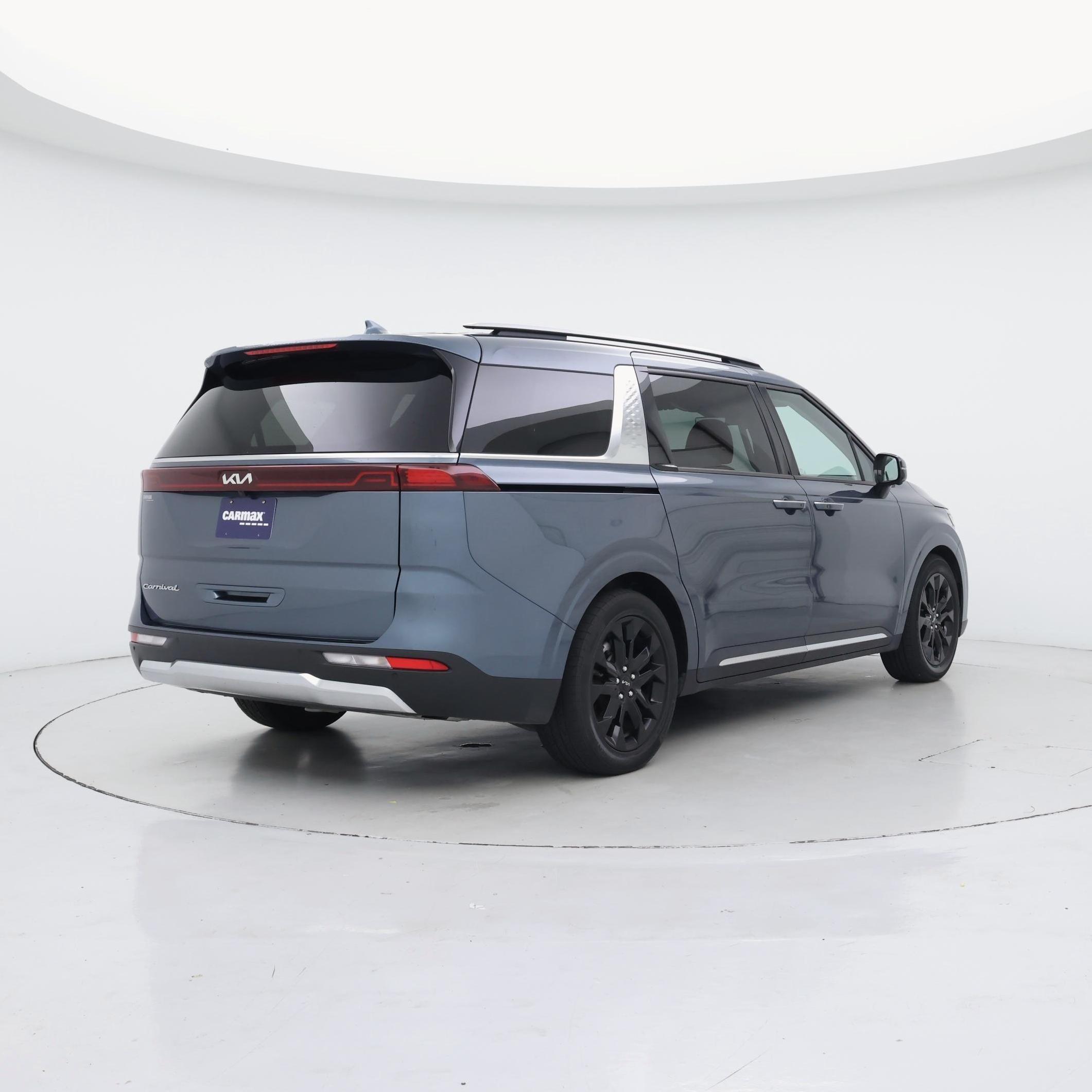Thumbnail: 2022 Kia Carnival - 8