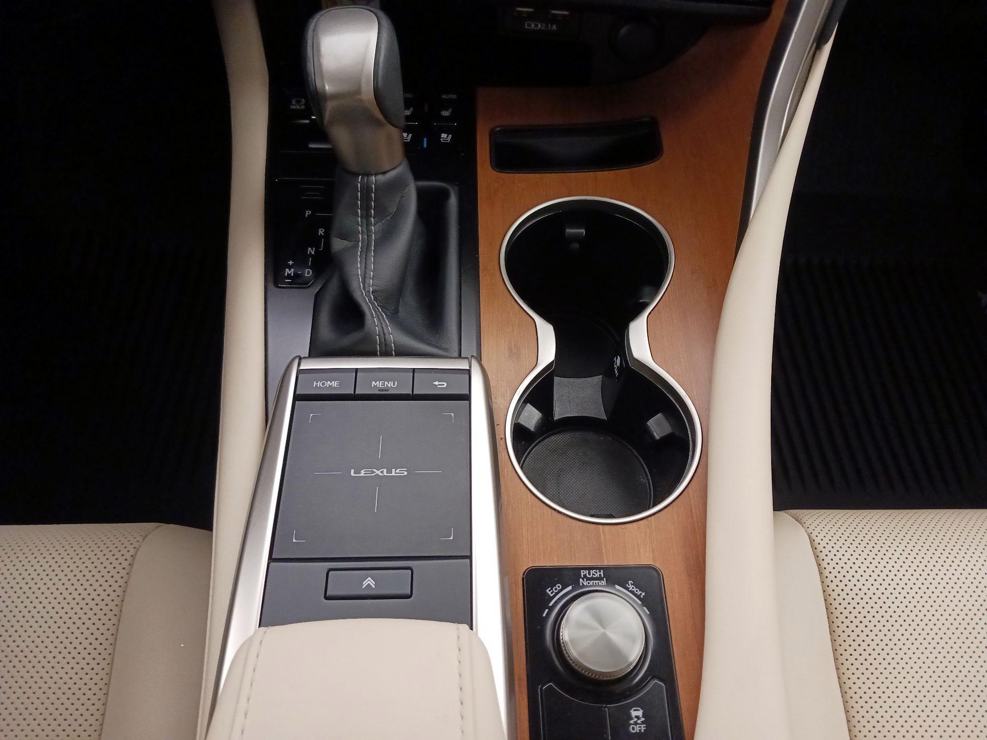 Thumbnail: 2022 Lexus RX - 17