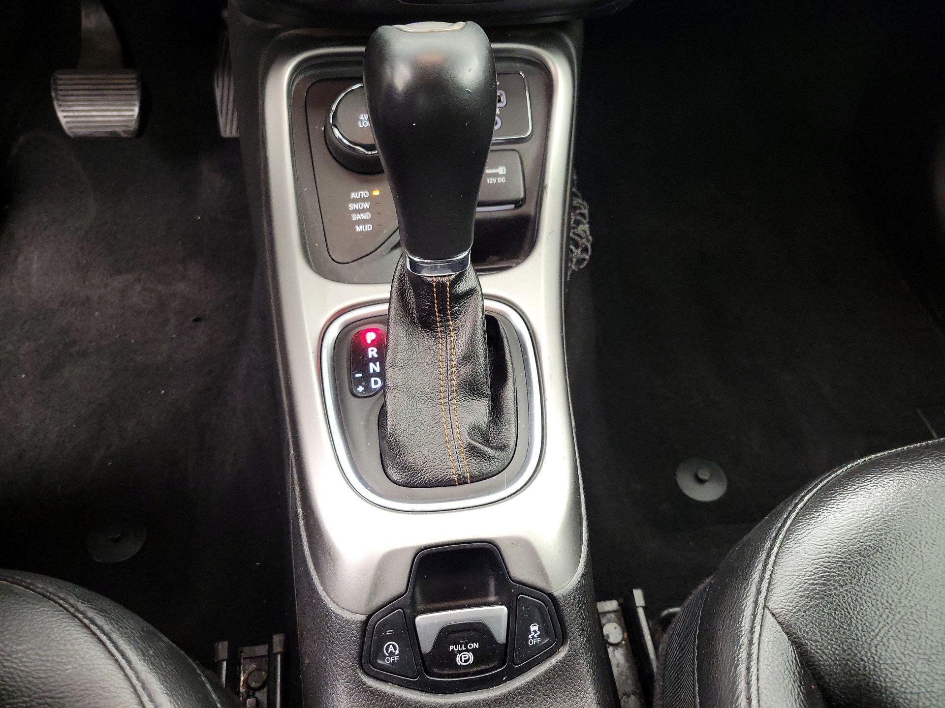 Thumbnail: 2019 Jeep Compass - 17