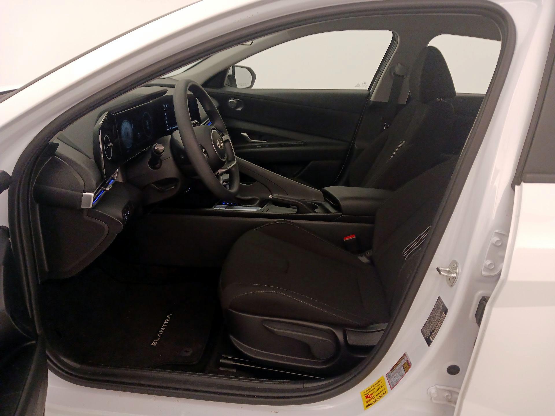 Thumbnail: 2024 Hyundai Elantra - 11