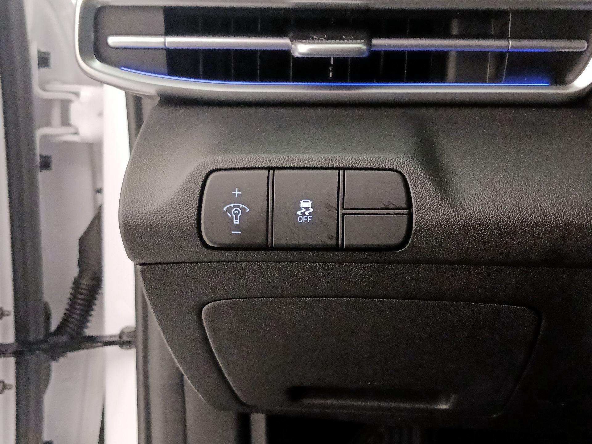 Thumbnail: 2024 Hyundai Elantra - 13