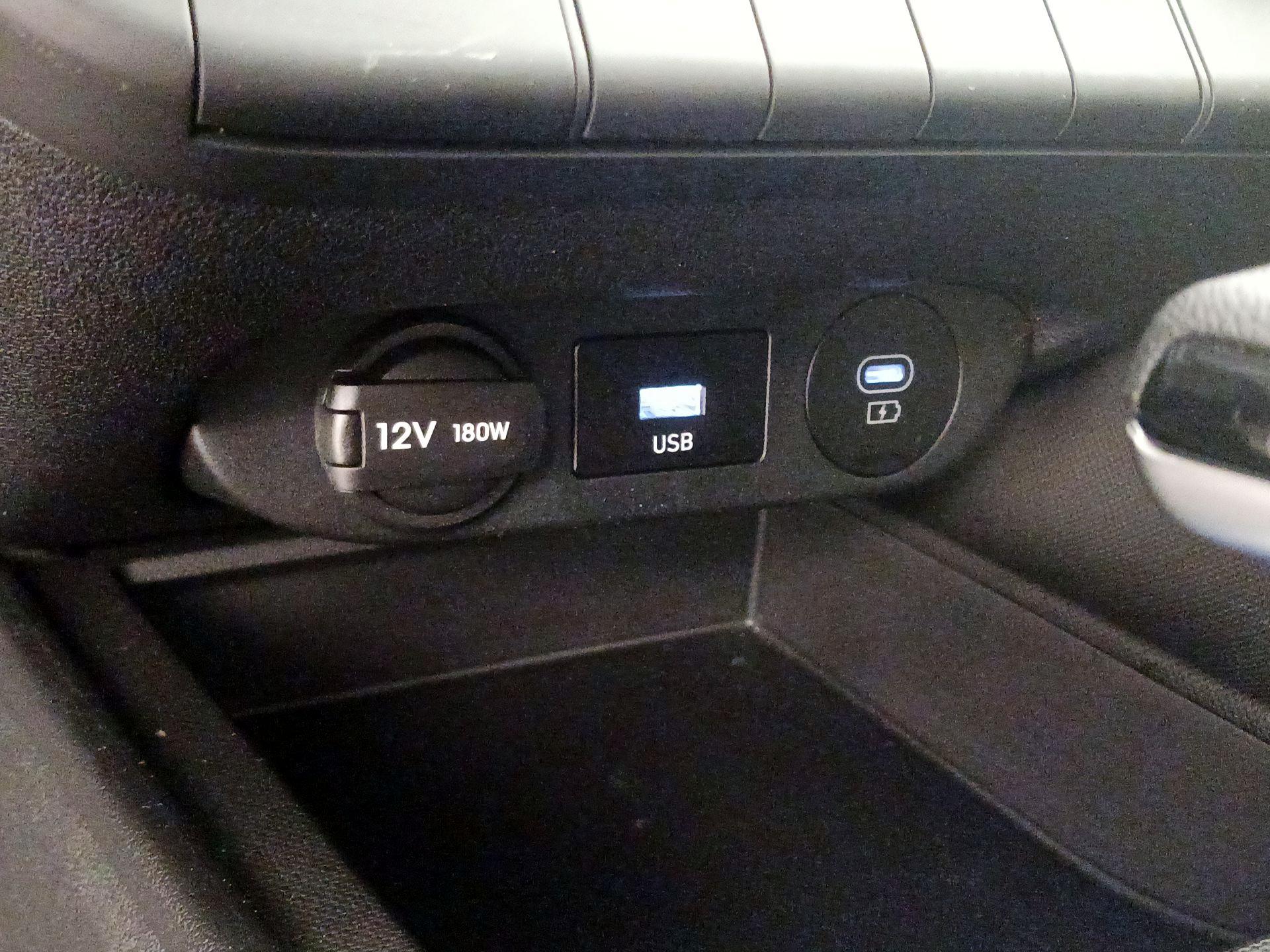 Thumbnail: 2024 Hyundai Elantra - 19