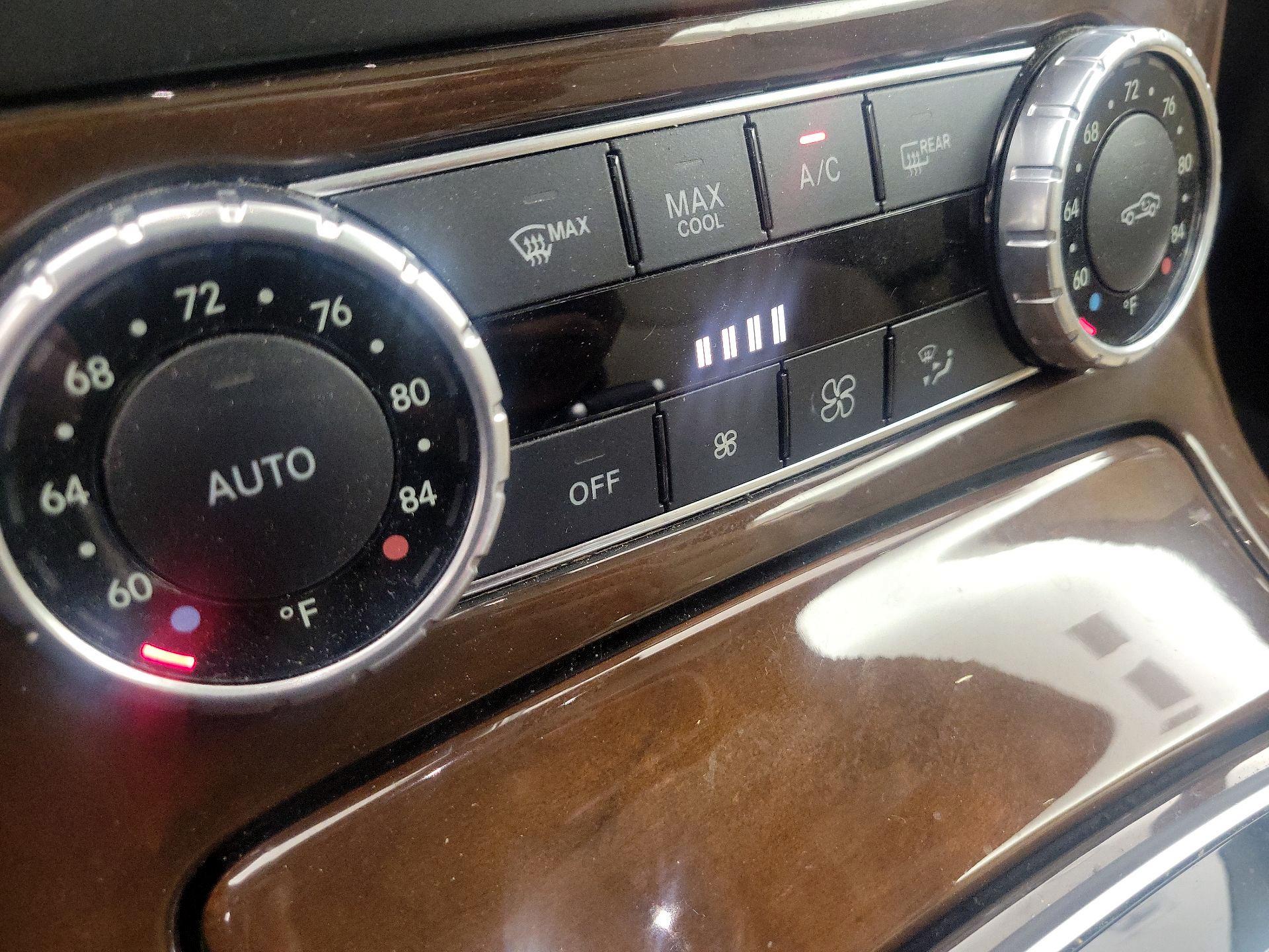 Thumbnail: 2017 Mercedes-Benz SLC - 17