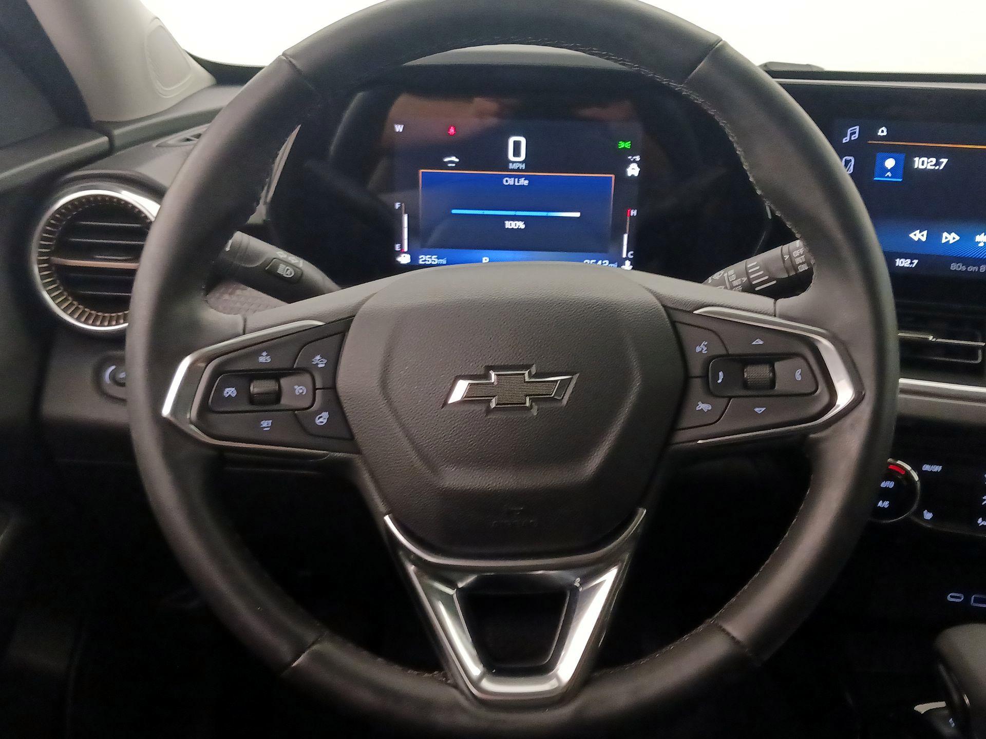 Thumbnail: 2025 Chevrolet Trax - 10