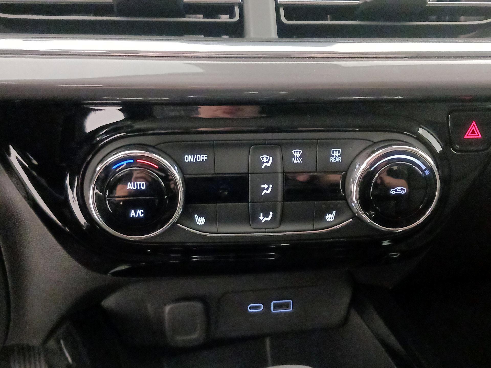 Thumbnail: 2025 Chevrolet Trax - 16