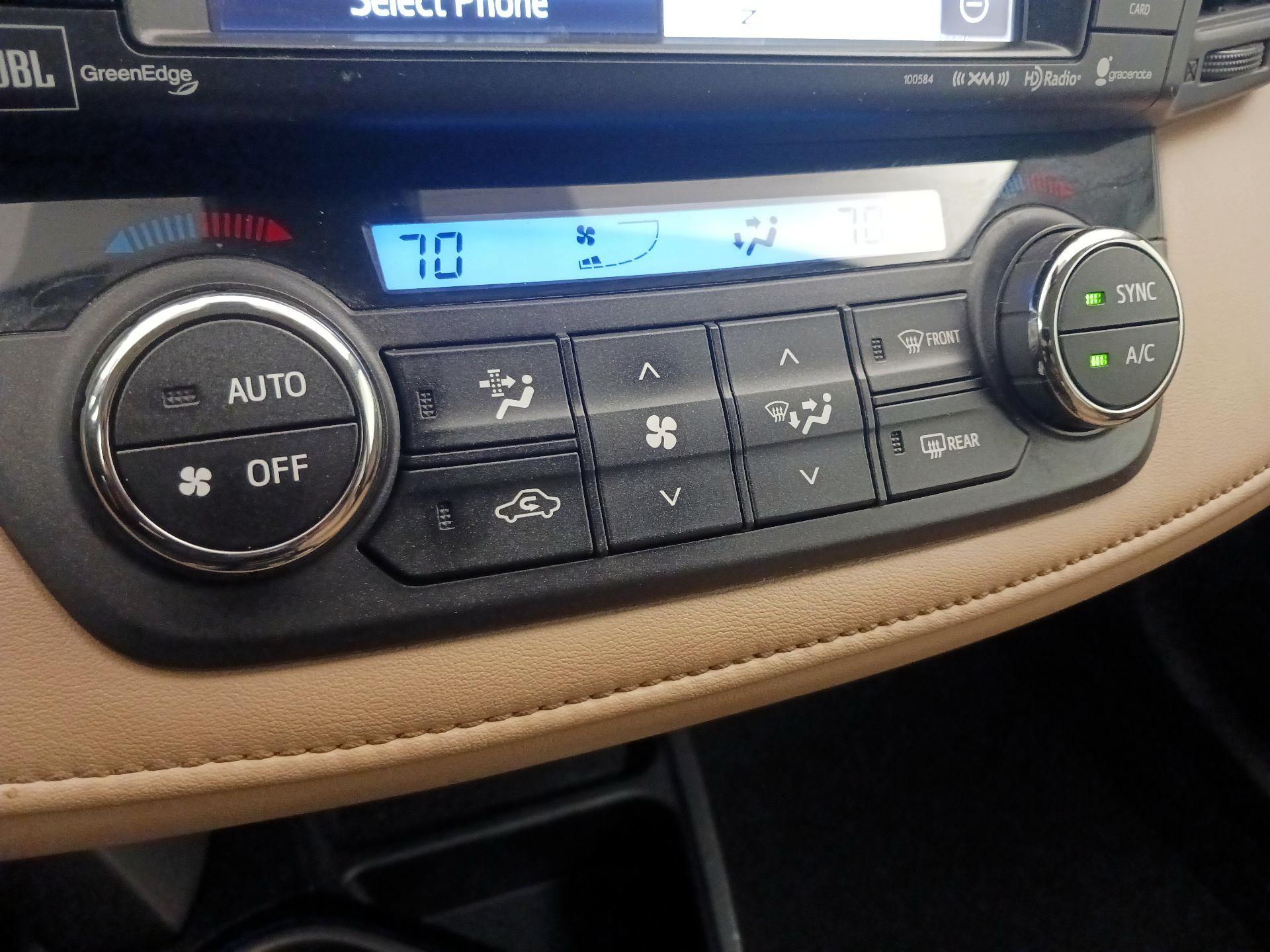 Thumbnail: 2018 Toyota RAV4 - 16