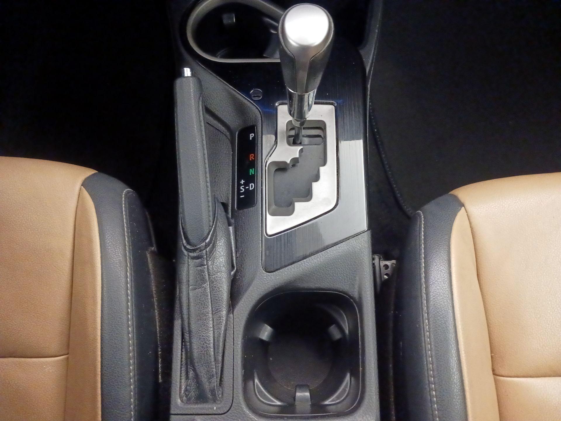 Thumbnail: 2018 Toyota RAV4 - 17