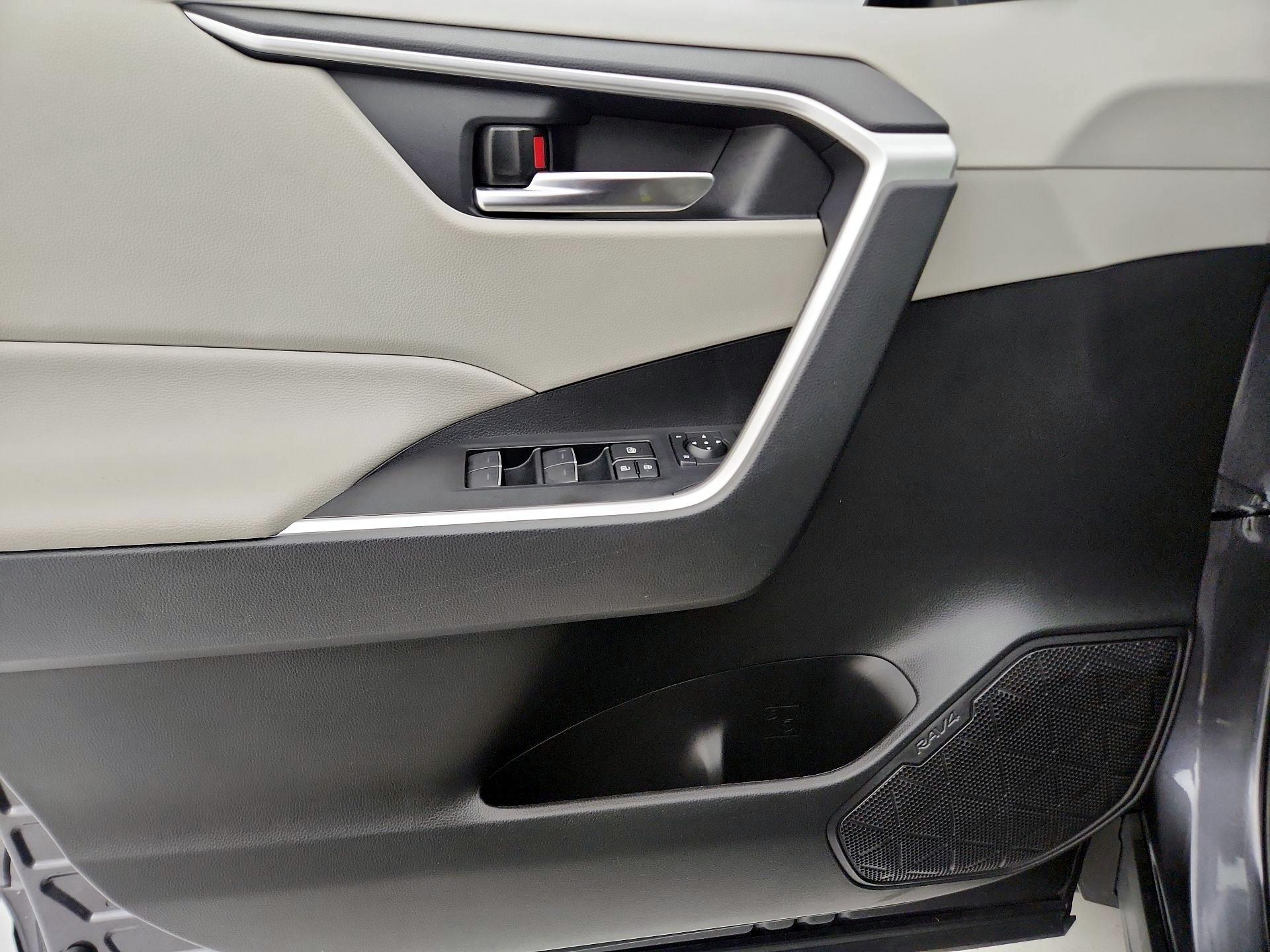 Thumbnail: 2024 Toyota RAV4 - 12