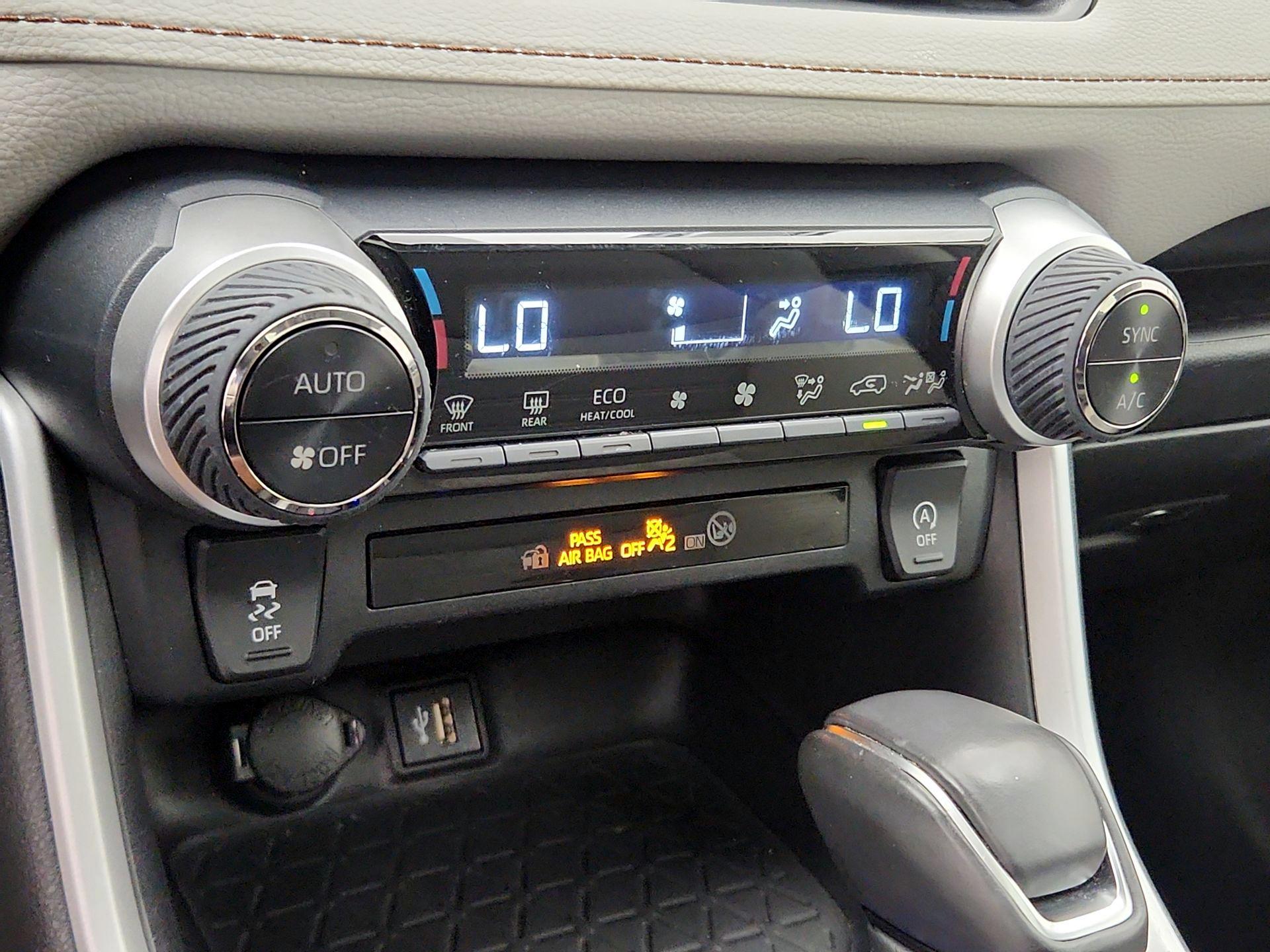 Thumbnail: 2024 Toyota RAV4 - 16