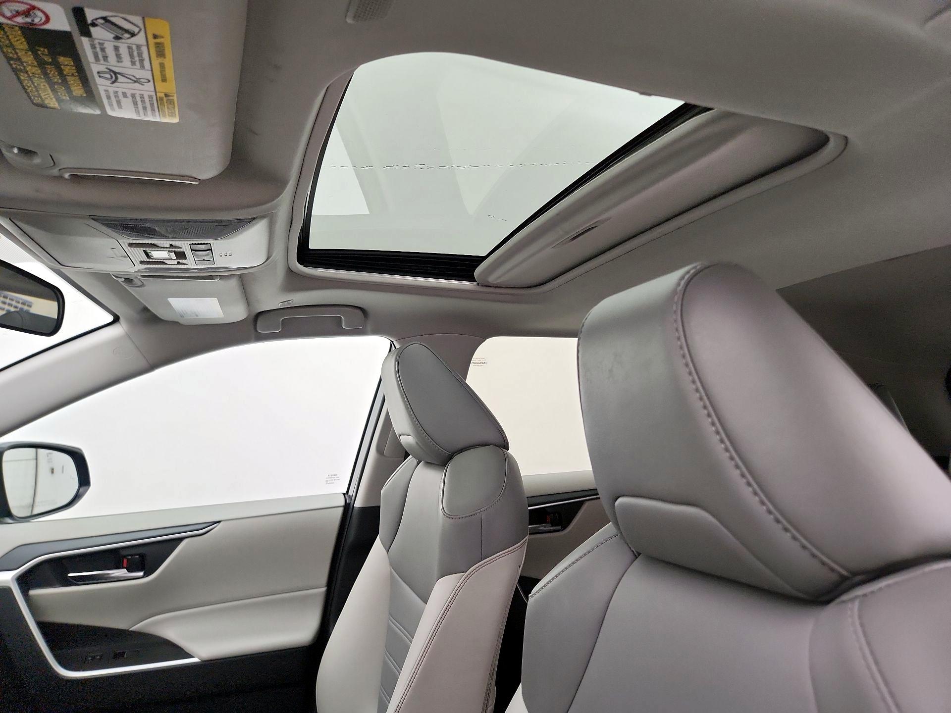 Thumbnail: 2024 Toyota RAV4 - 19