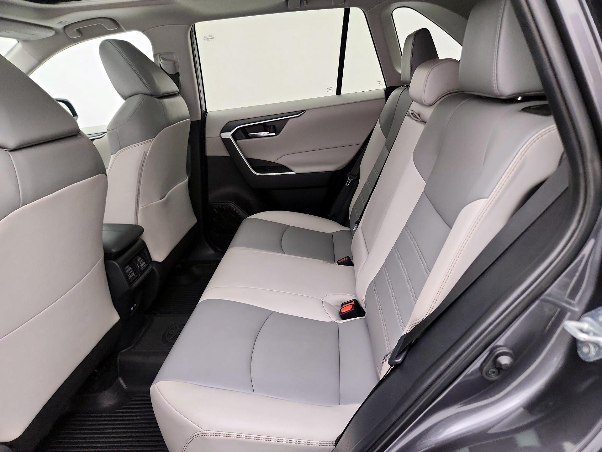 Thumbnail: 2024 Toyota RAV4 - 20