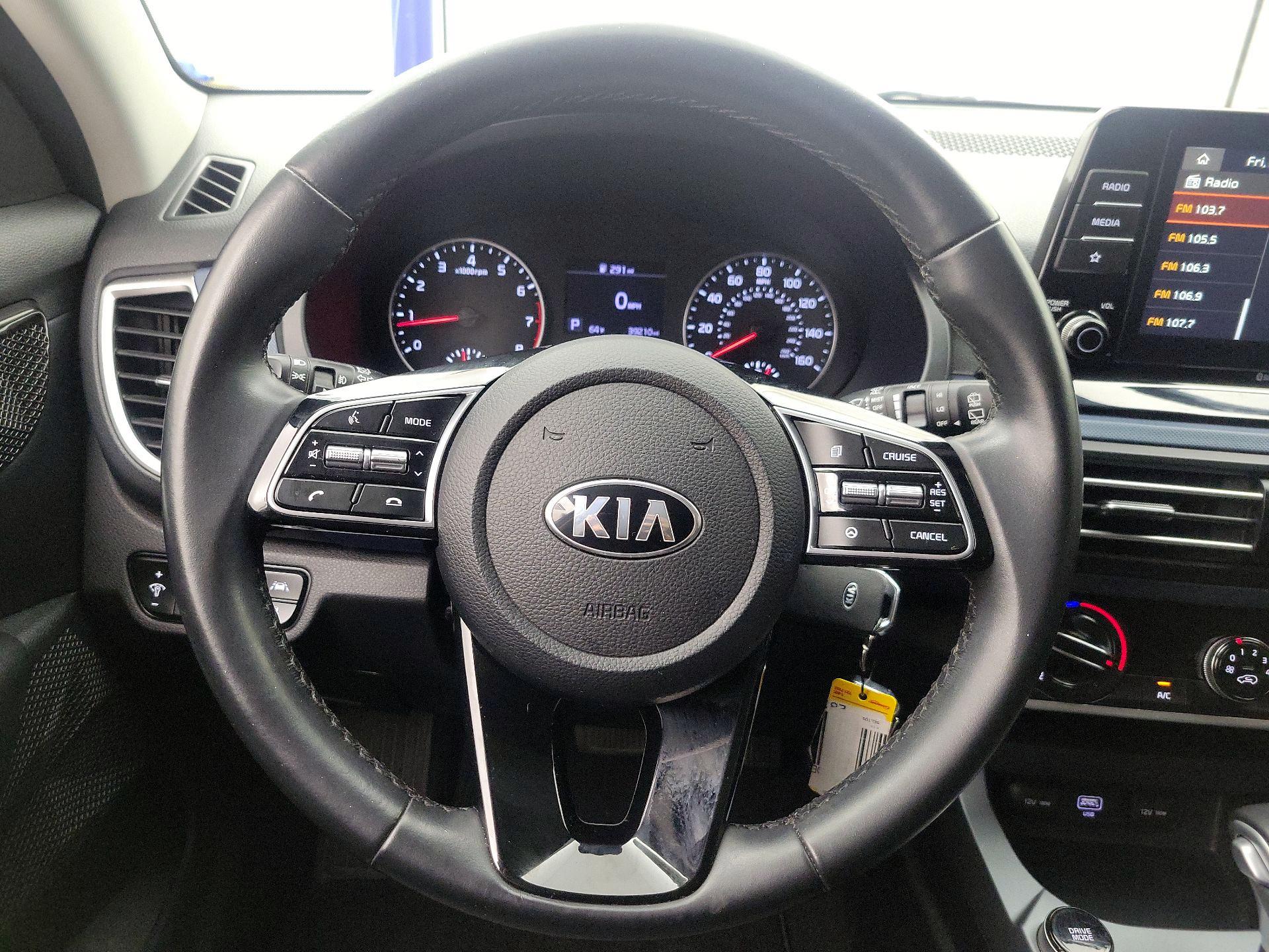 Thumbnail: 2021 Kia Seltos - 10