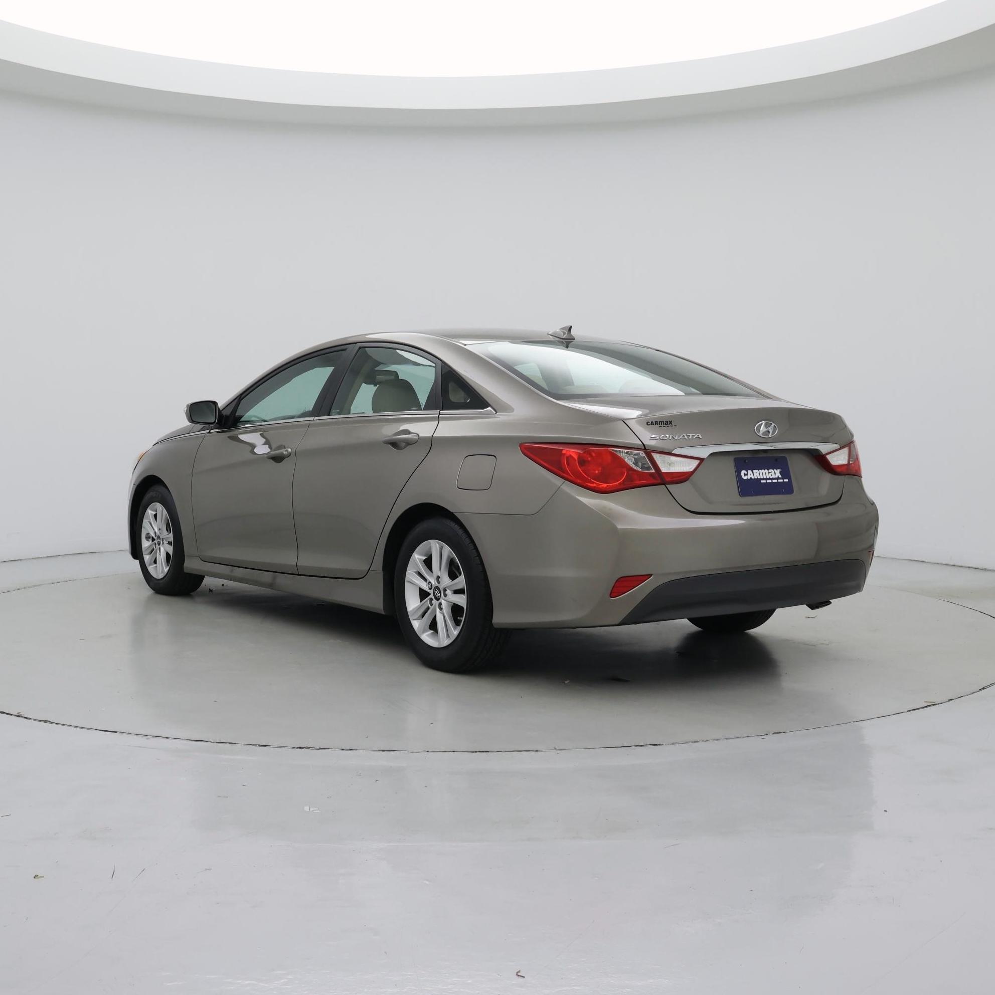 Thumbnail: 2014 Hyundai Sonata - 2
