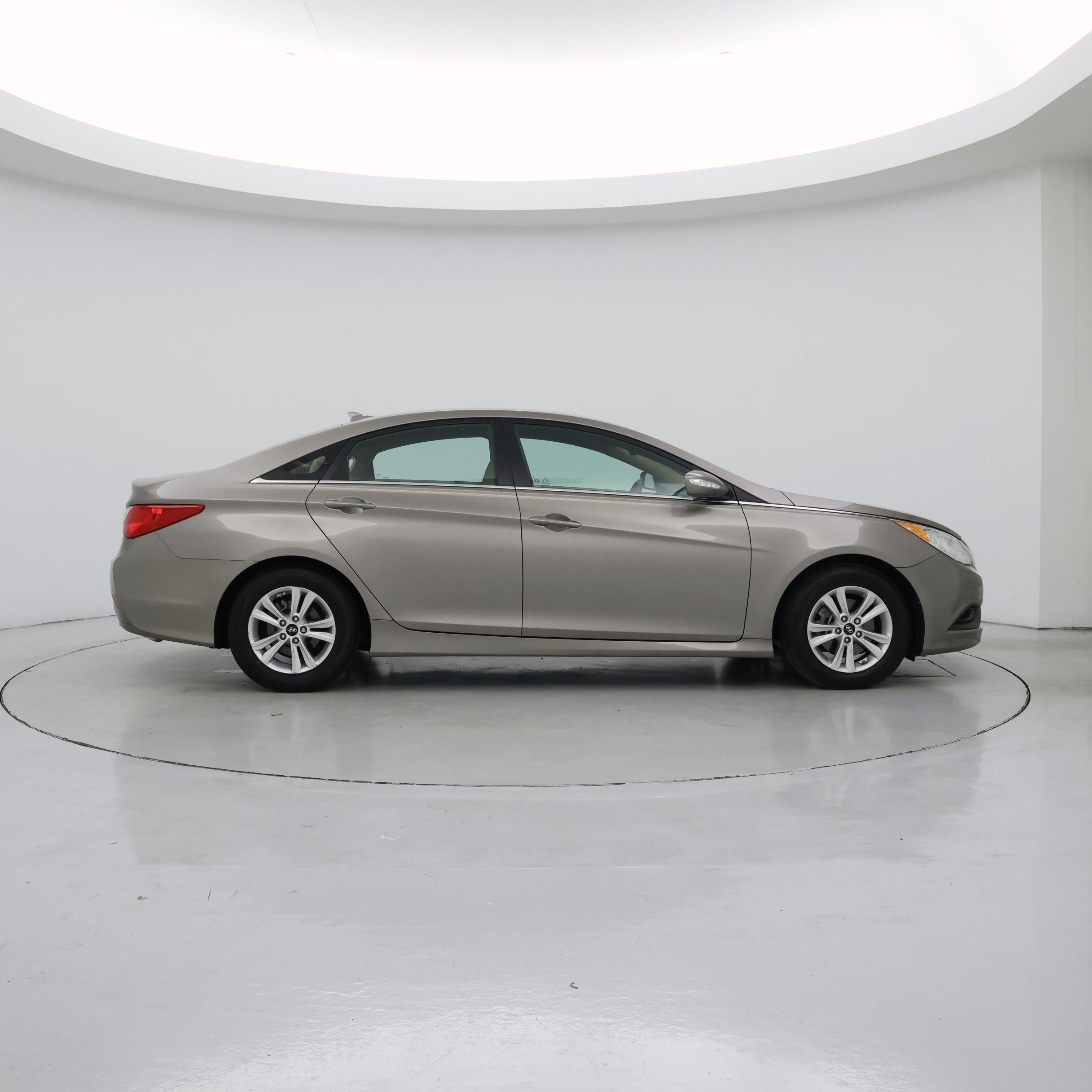 Thumbnail: 2014 Hyundai Sonata - 7