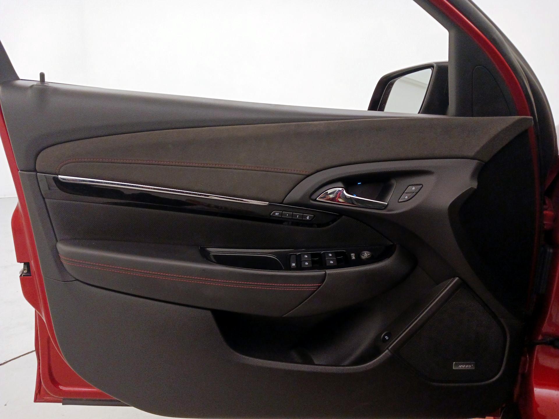 Thumbnail: 2016 Chevrolet  - 12