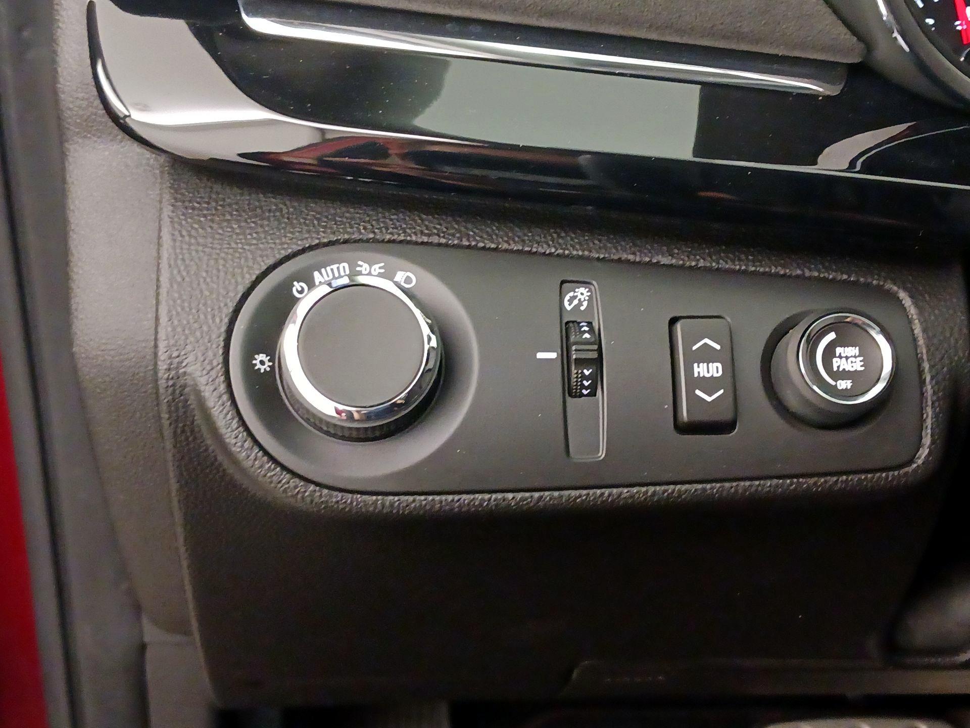 Thumbnail: 2016 Chevrolet  - 13