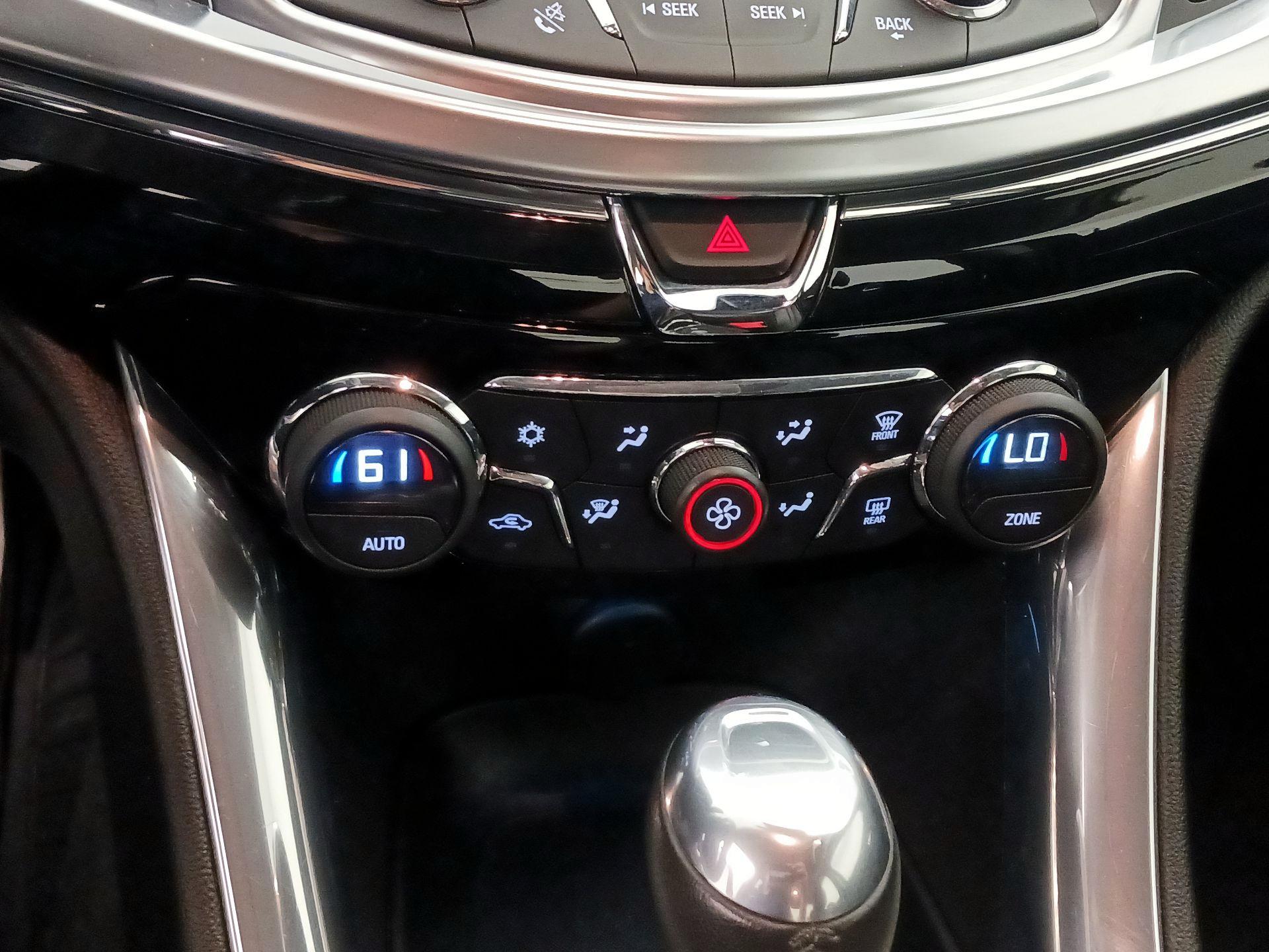 Thumbnail: 2016 Chevrolet  - 17