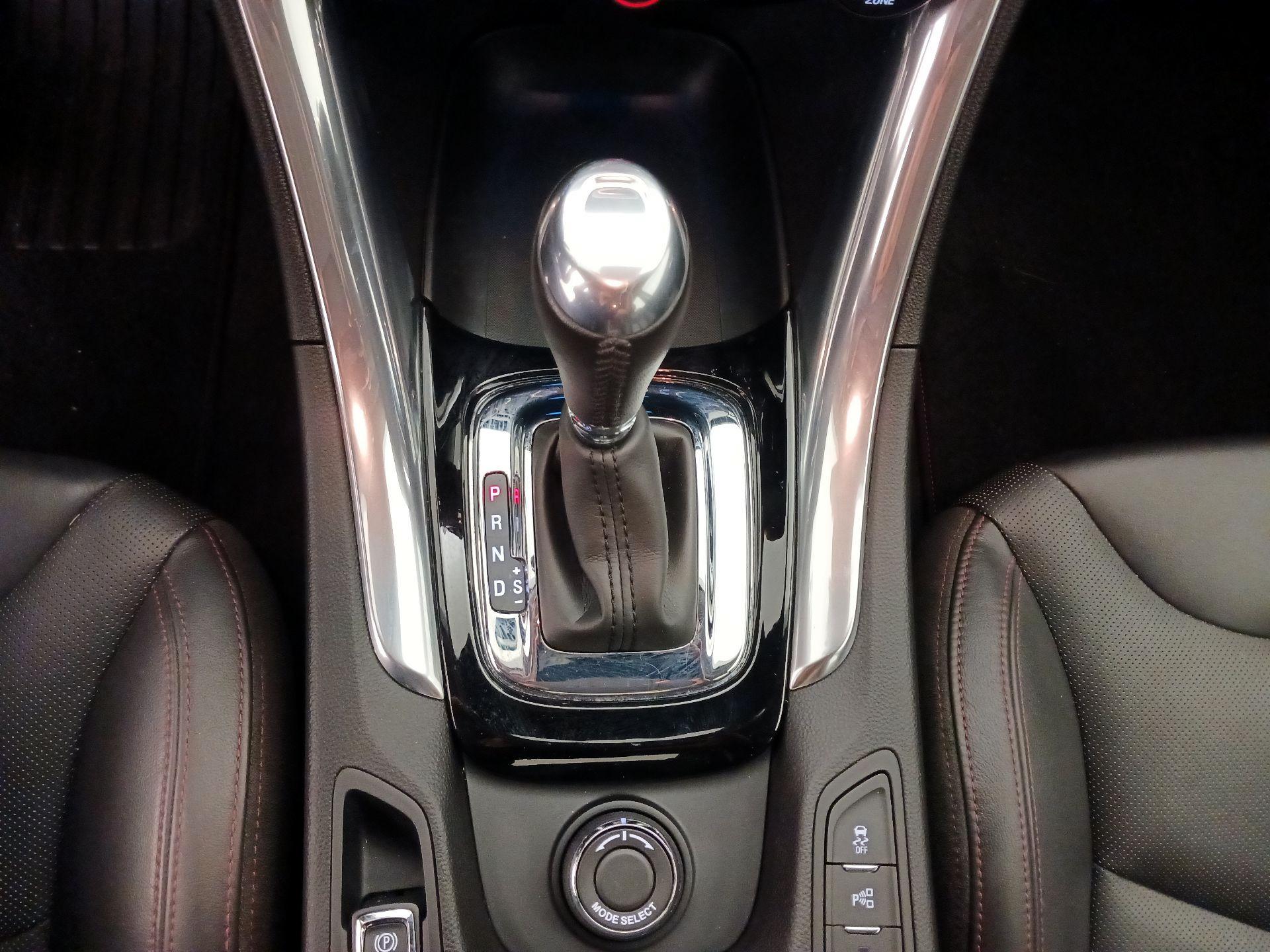 Thumbnail: 2016 Chevrolet  - 18