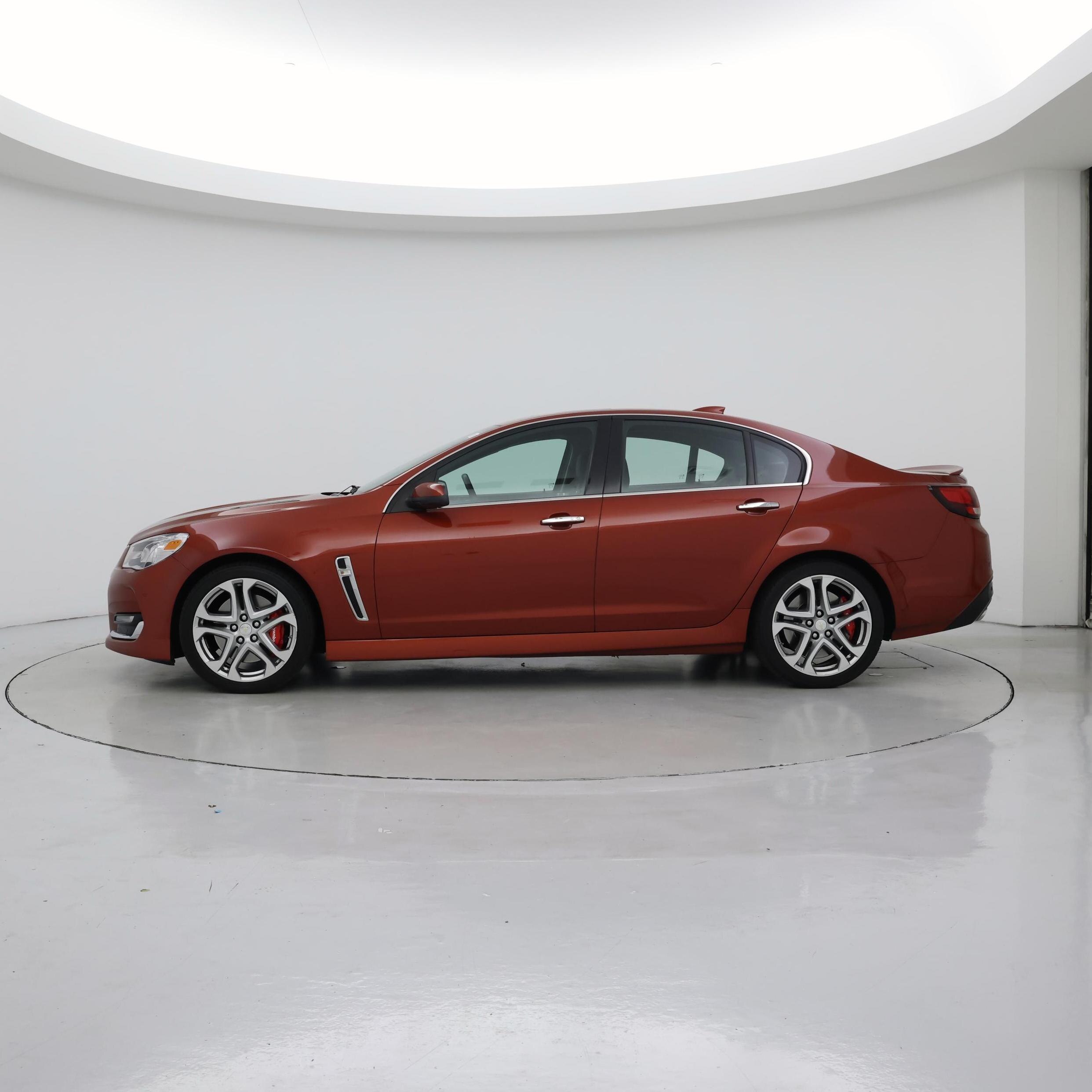 Thumbnail: 2016 Chevrolet  - 3