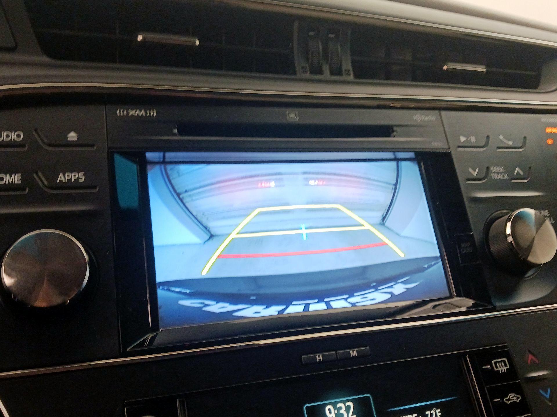 Thumbnail: 2018 Toyota Avalon - 15