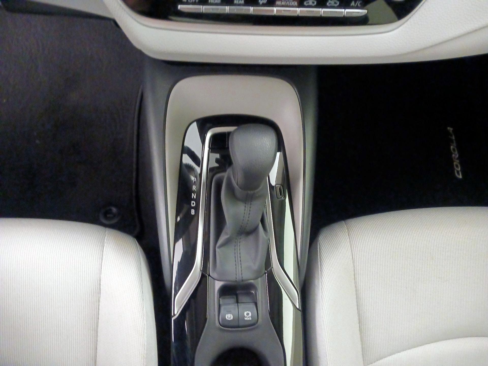 Thumbnail: 2022 Toyota Corolla - 17