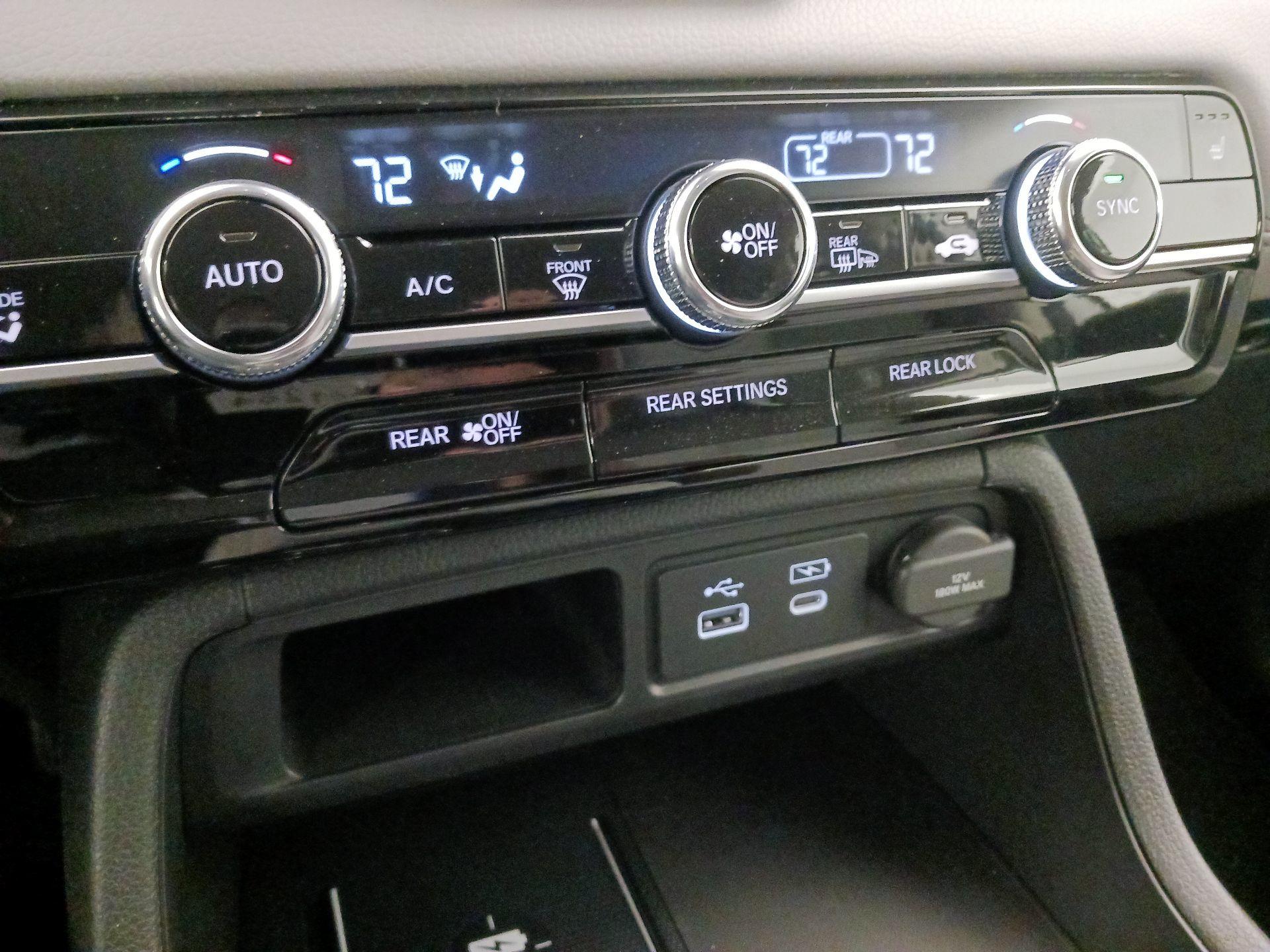 Thumbnail: 2024 Honda Pilot - 16