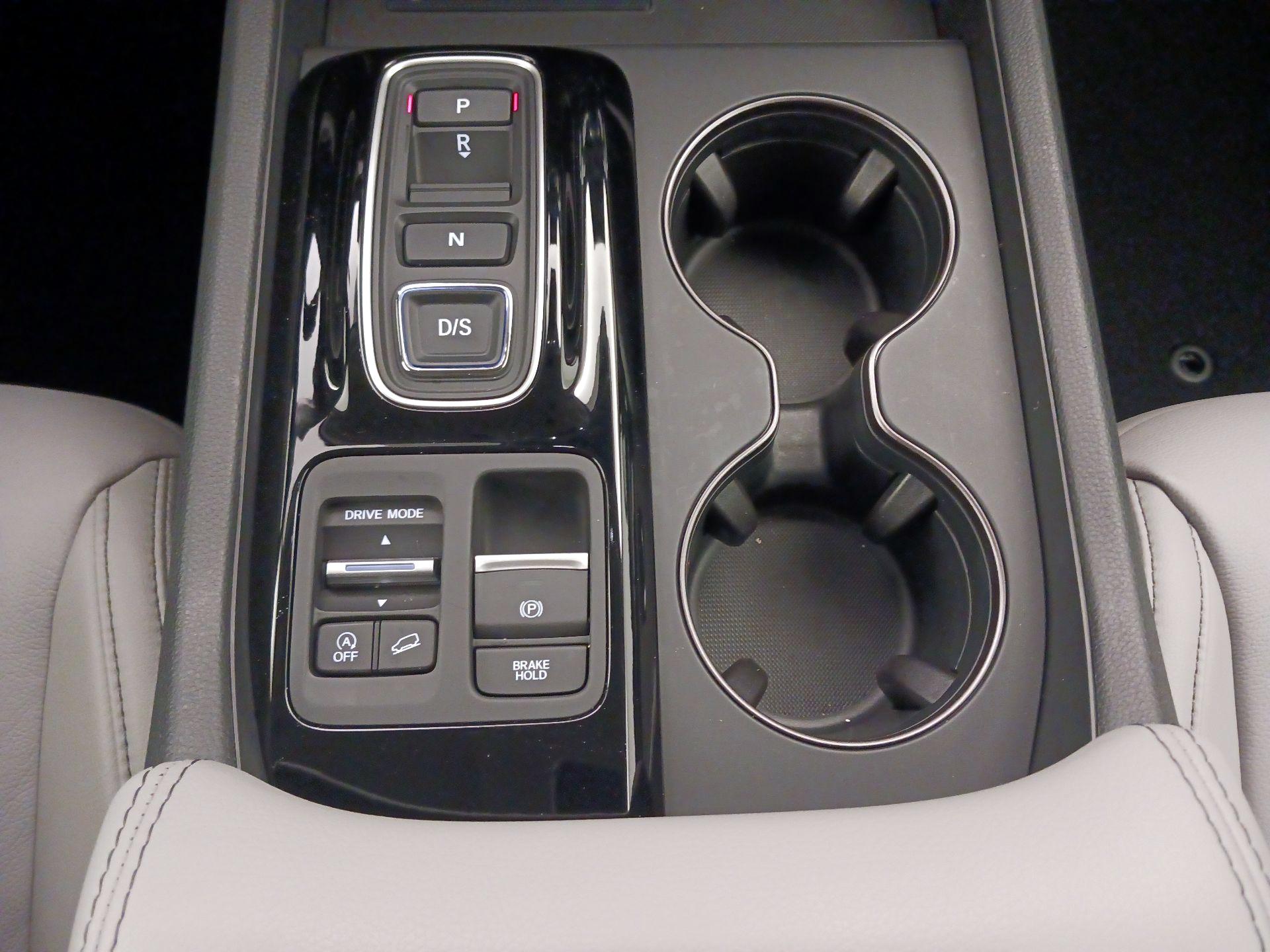 Thumbnail: 2024 Honda Pilot - 17