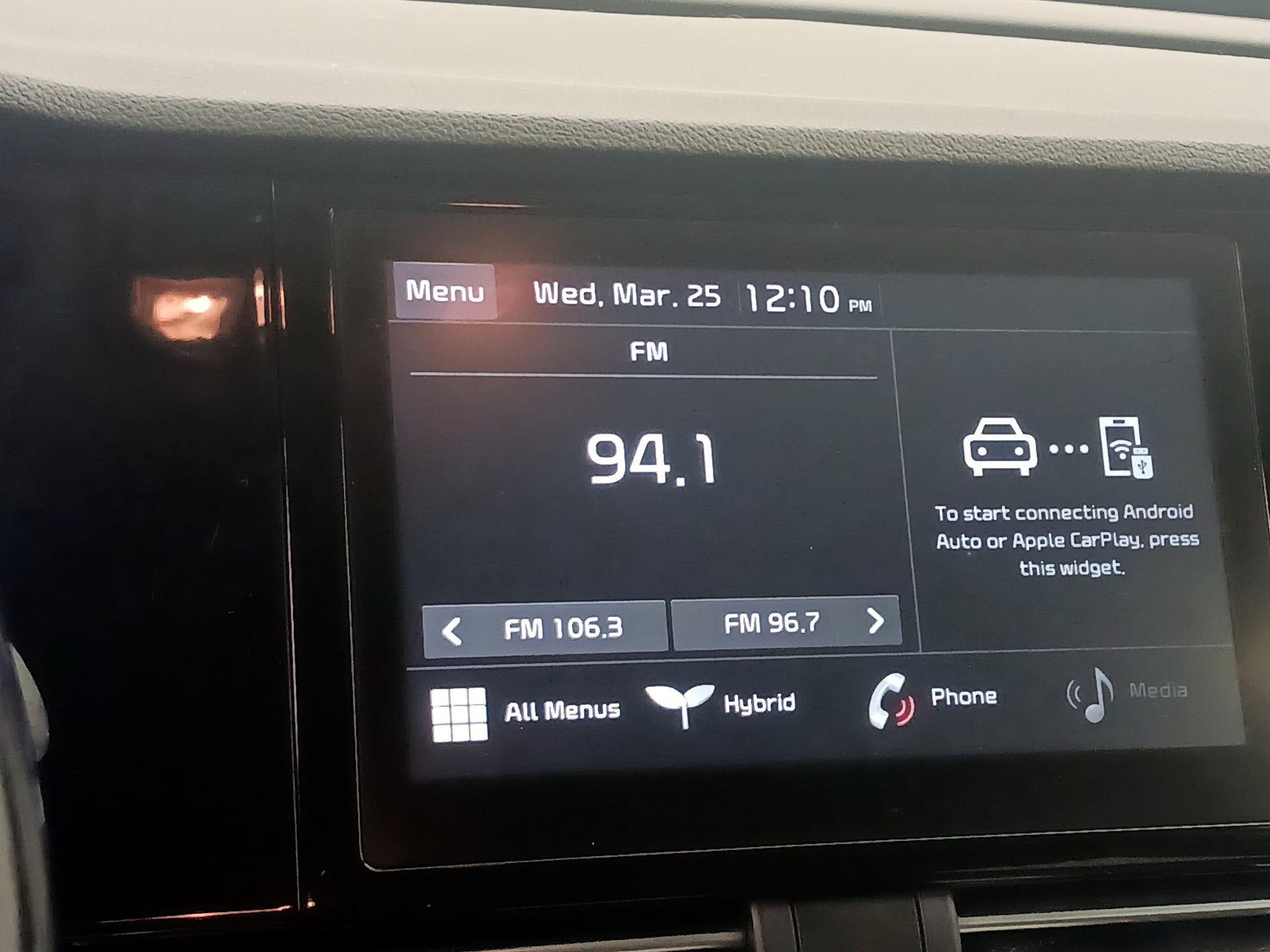 Thumbnail: 2021 Kia Niro - 15