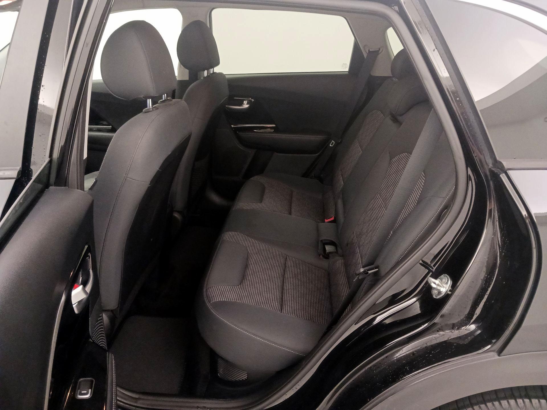 Thumbnail: 2021 Kia Niro - 19