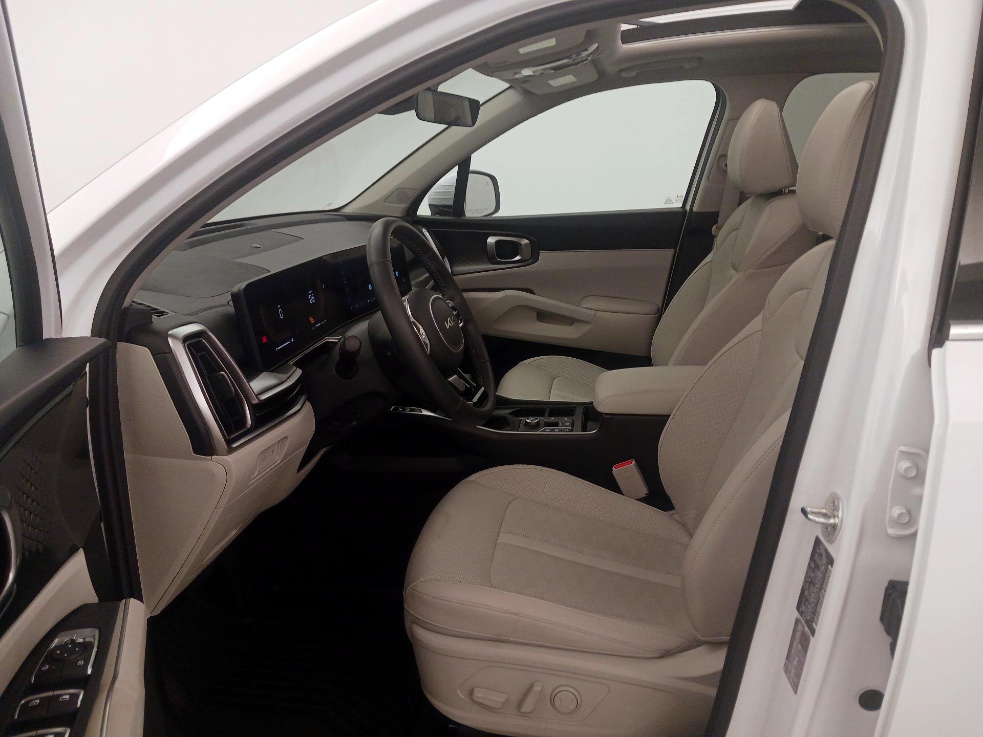 Thumbnail: 2025 Kia Sorento - 11