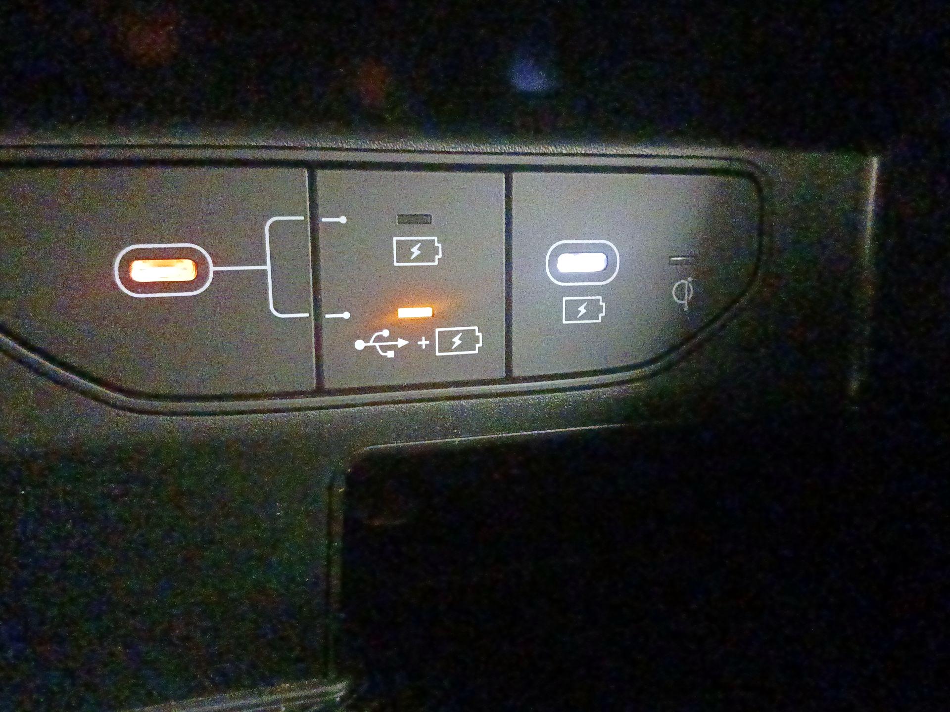 Thumbnail: 2025 Kia Sorento - 19